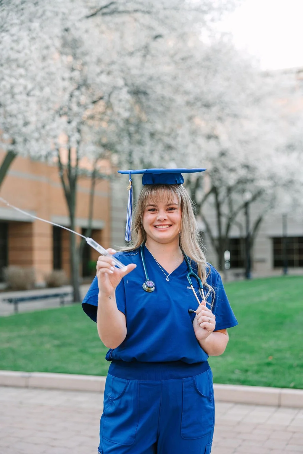 savannah-gvsu-college-graduationn-16.jpg