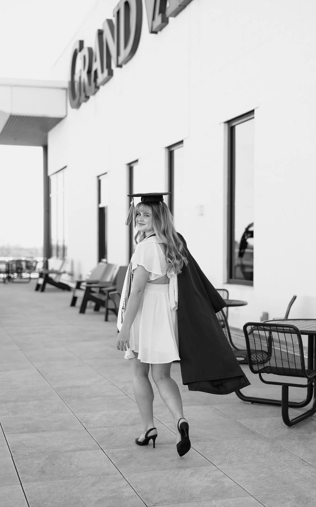 savannah-gvsu-graduation-session-2025-37.jpg