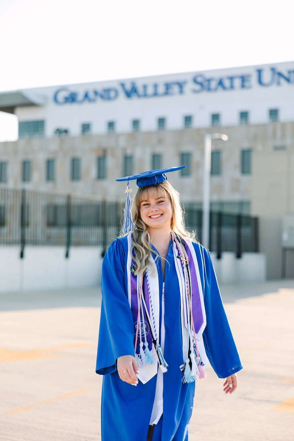 savannah-gvsu-graduation-session-2025-200.jpg