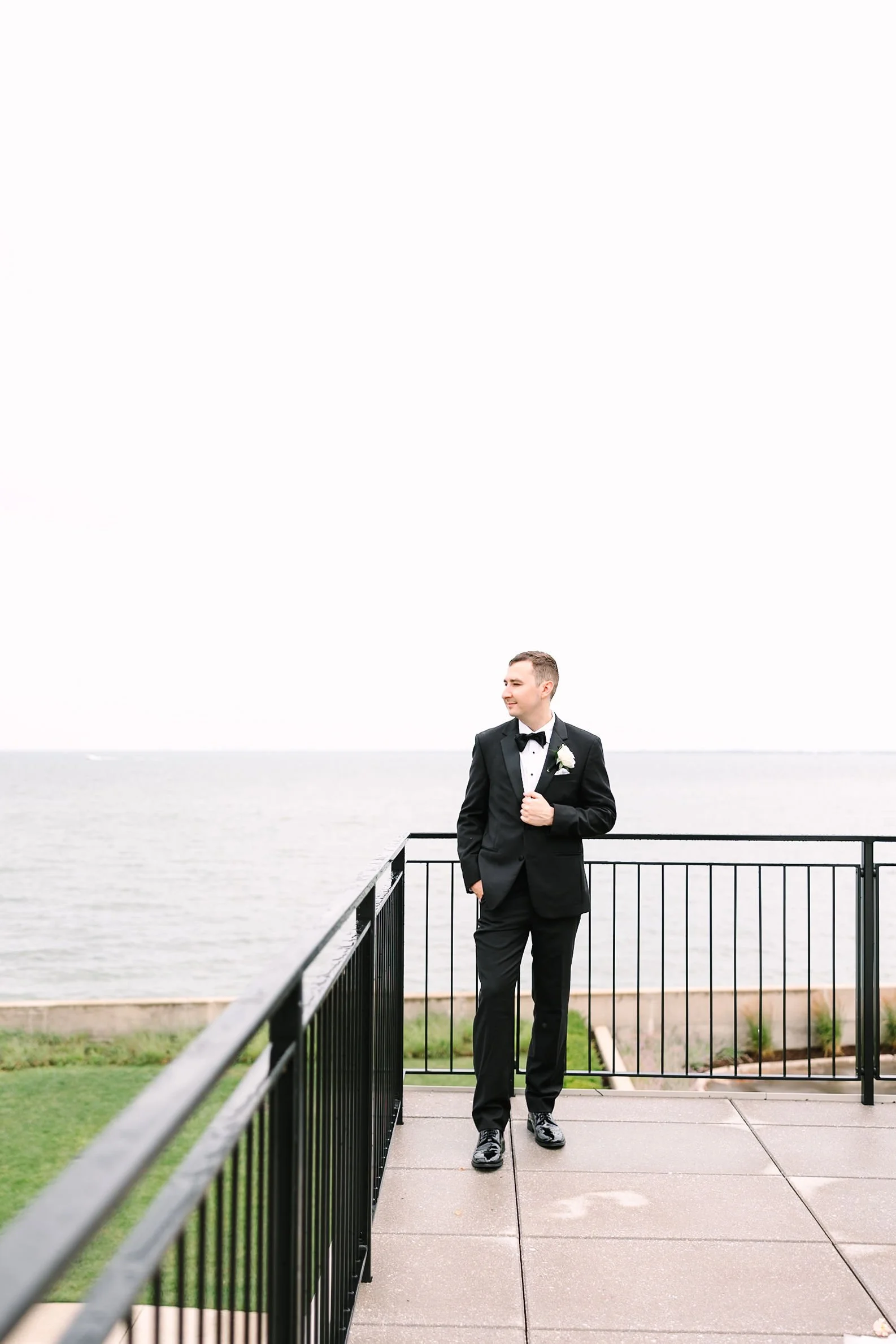 olivia-matthew-war-memorial-grosse-pointe-wedding-final-gallery-1324.jpg