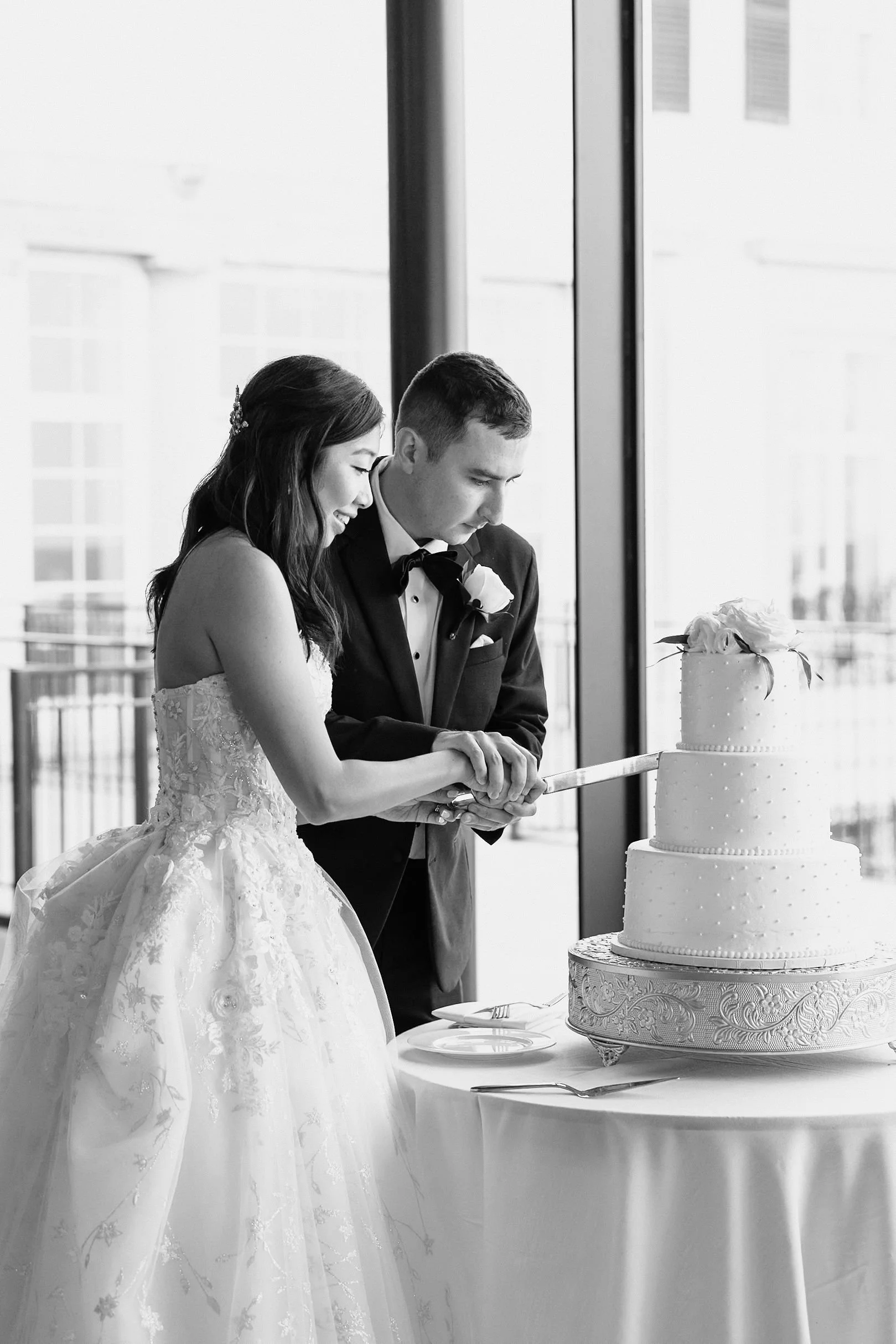 olivia-matthew-war-memorial-grosse-pointe-wedding-final-gallery-1369.jpg