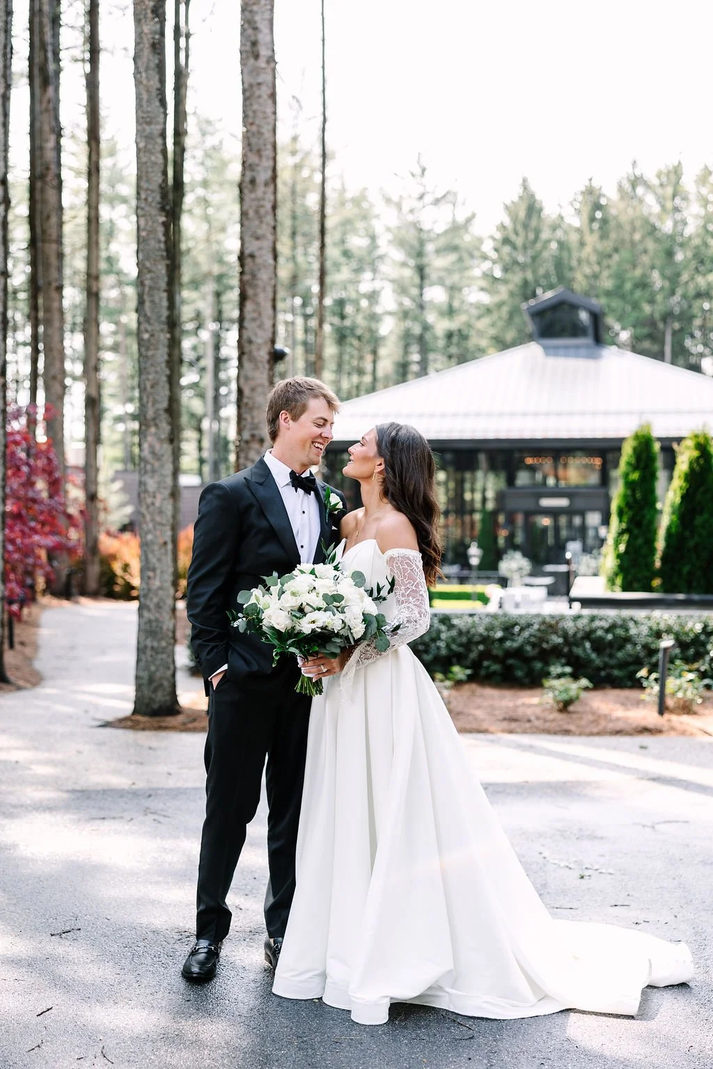 lauren-dylan-shepherds-hollow-clarkston-mi-wedding-previews-131.jpg