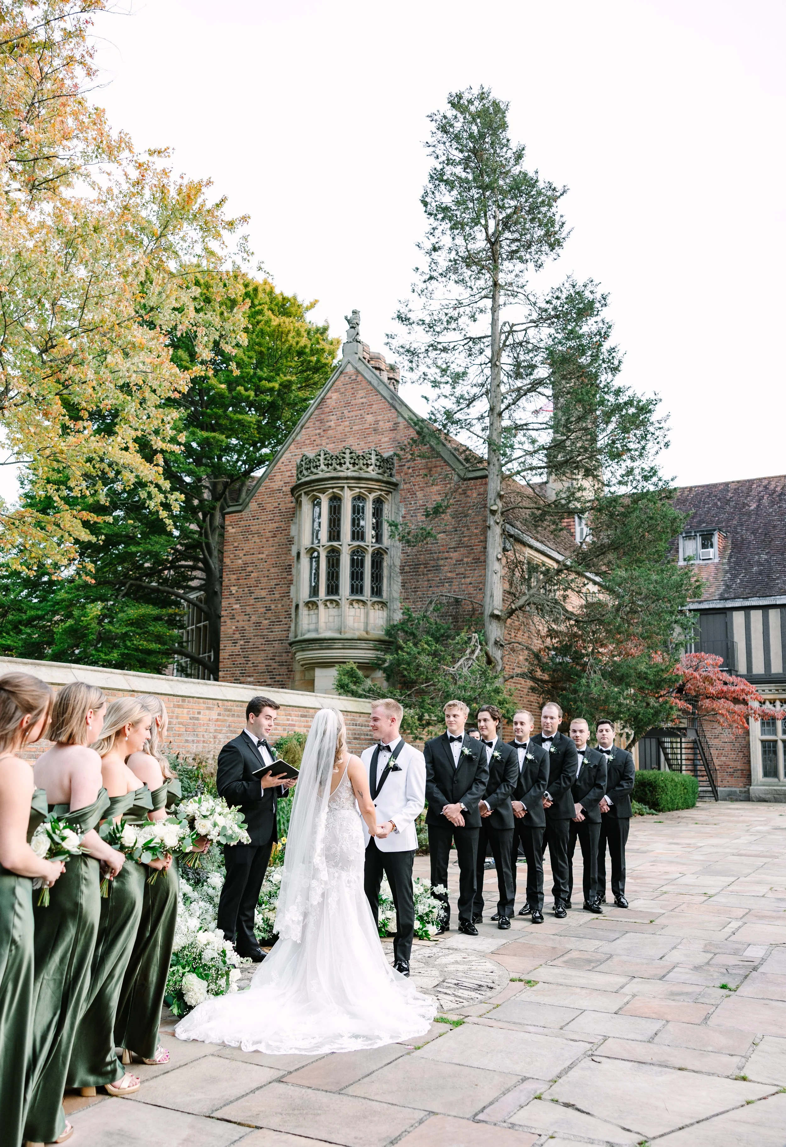 missy-and-blake-meadowbrook-hall-fall-wedding1-1127.jpg