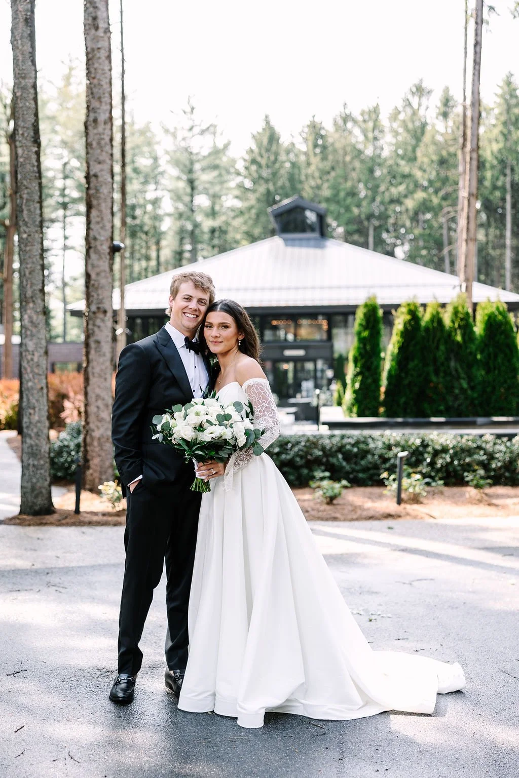 lauren-dylan-shepherds-hollow-clarkston-mi-wedding-previews-133.jpg