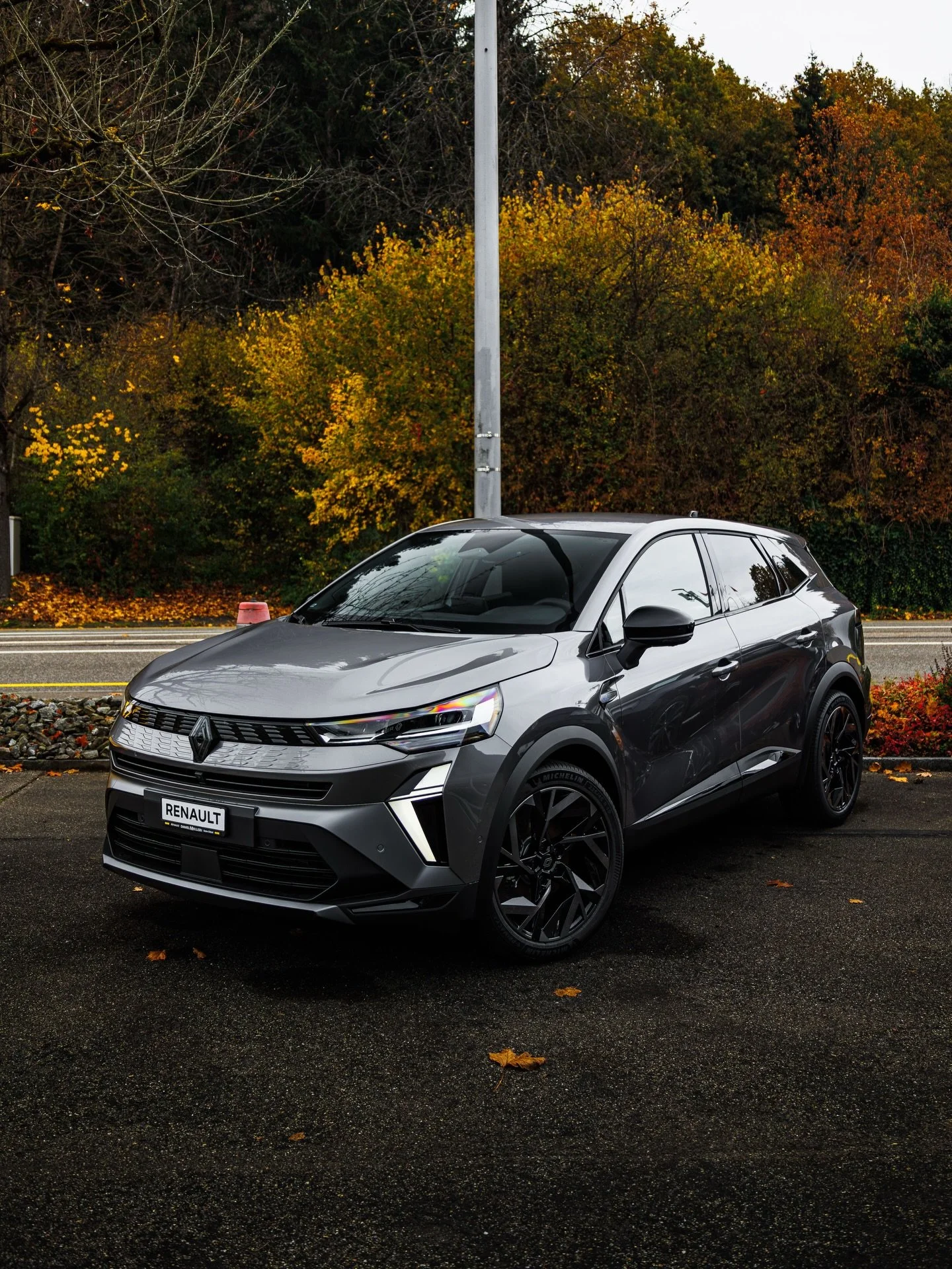 Renault Symbioz. Quite different than the rest of the Renault line-up. 💙

🚗 @garagedanielmuellerag 

#renault #symbioz