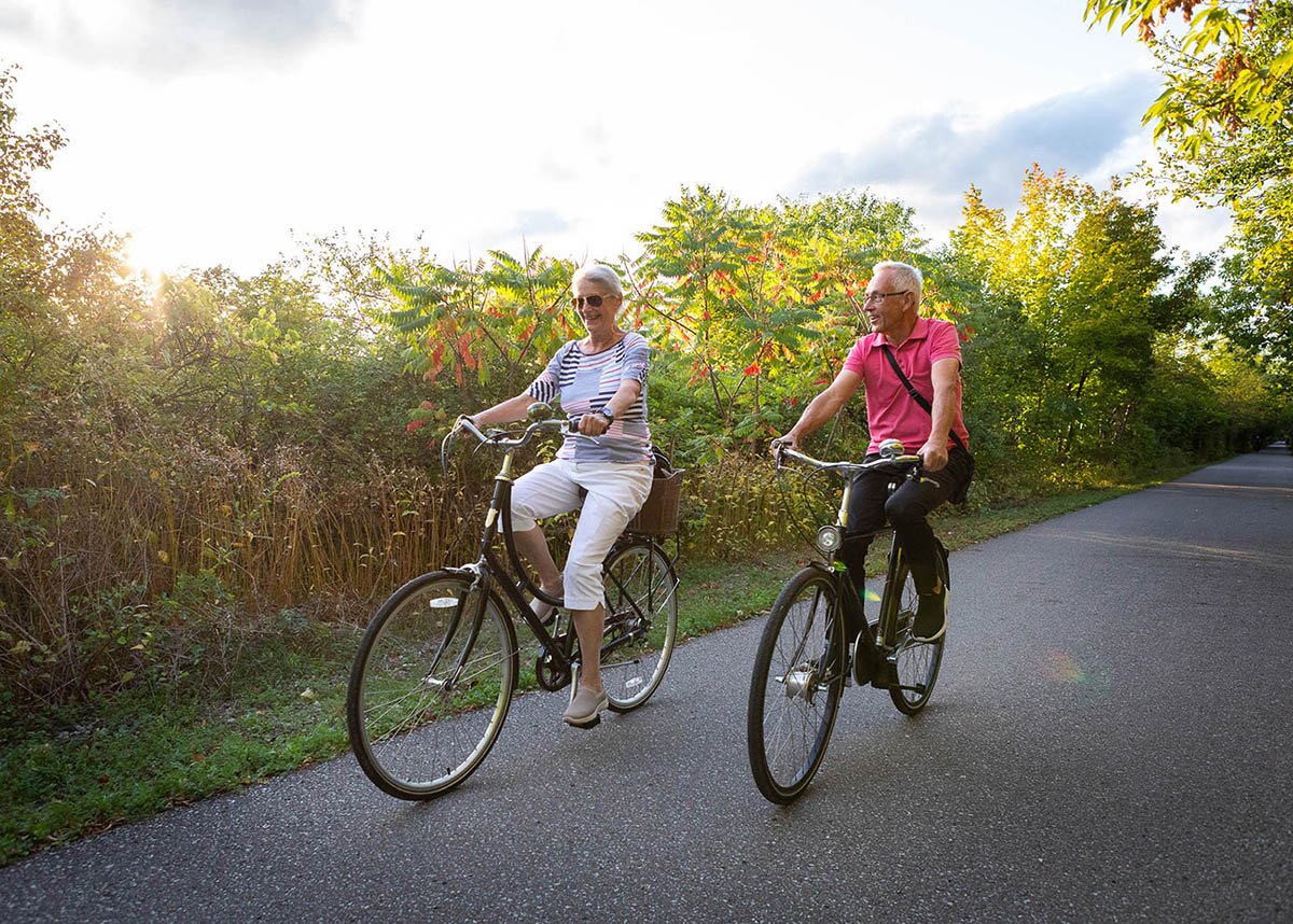 Andrew and Maria participates in walking, cycling, kayaking and hiking as part of a movement story.