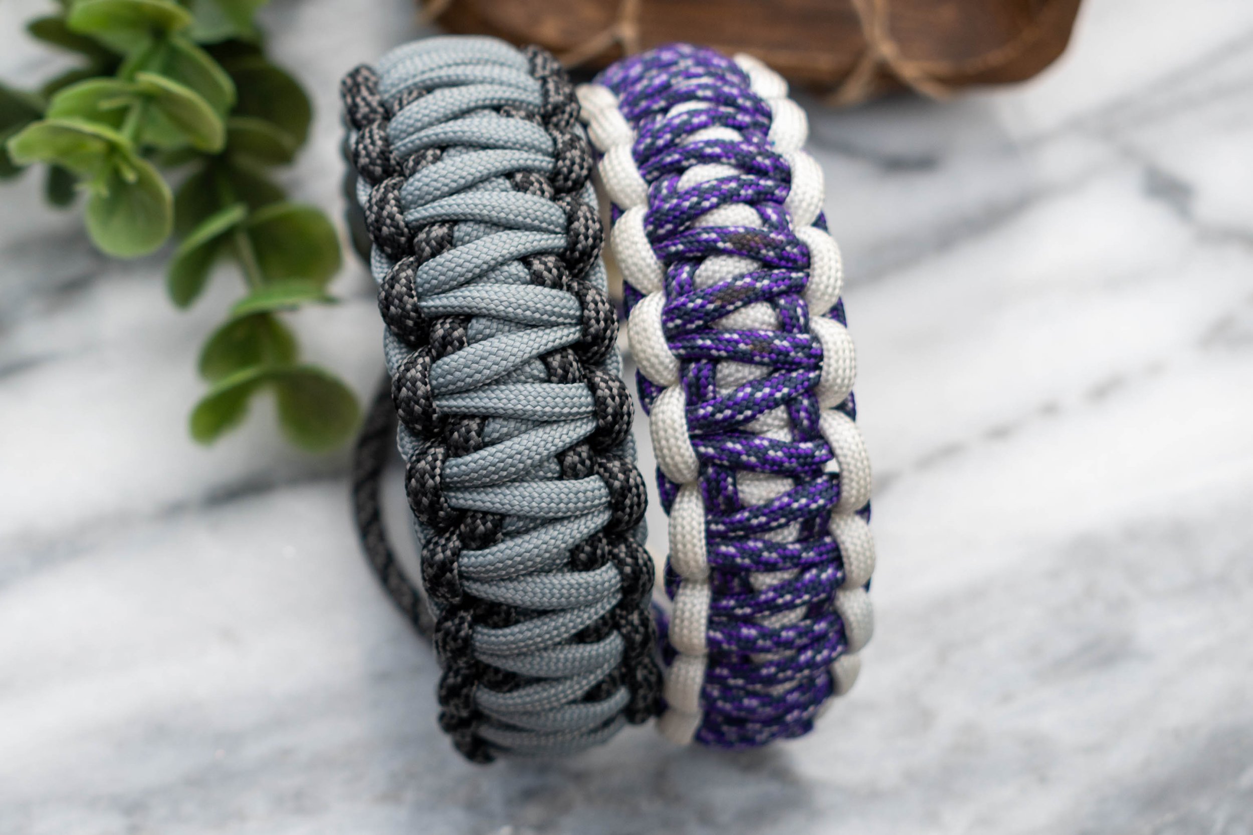 How to make a Fishtail 2 color Paracord Bracelet?#learnontiktok #lifeh... |  TikTok