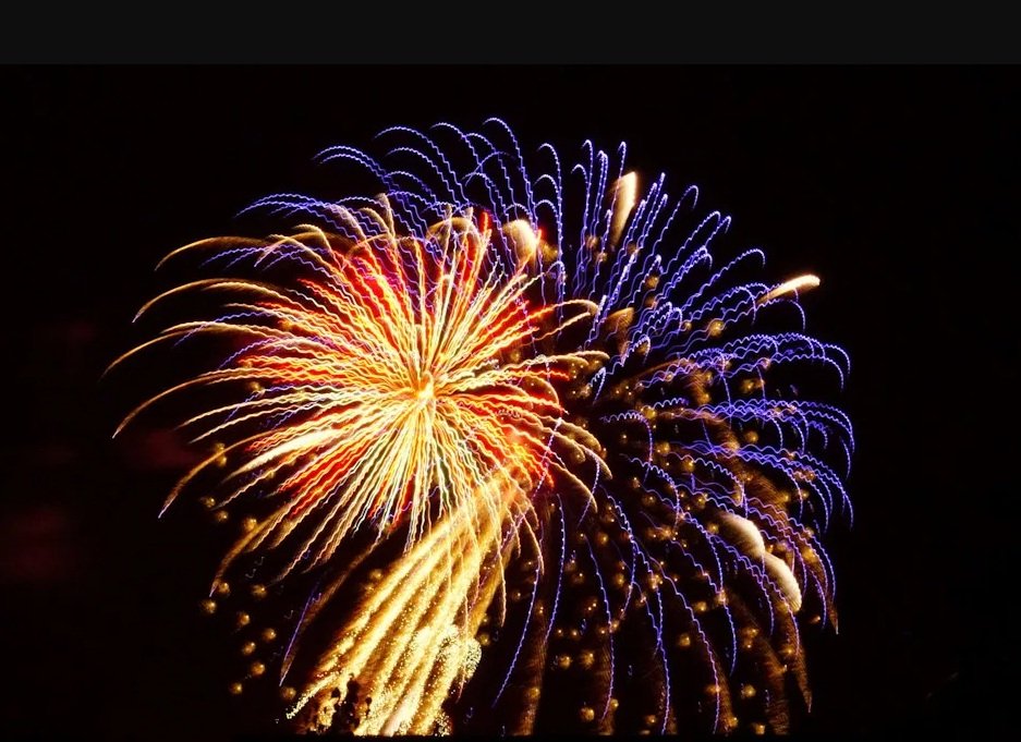 The annual 4th of July fireworks display in Bend, Oregon, will be launched from Pilot Butte State Scenic Viewpoint at 10:00 PM on July 4th!

The show is designed to be visible from various locations around Bend. Popular viewing locations including Pr