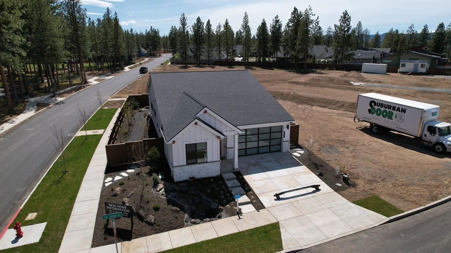 If your attic&rsquo;s roasting, your roof&rsquo;s under stress. Good ventilation keeps temps balanced, lowers energy bills, and helps extend your roof&rsquo;s life. Want to check yours? We can help.

#RoofingTips #VentilationMatters