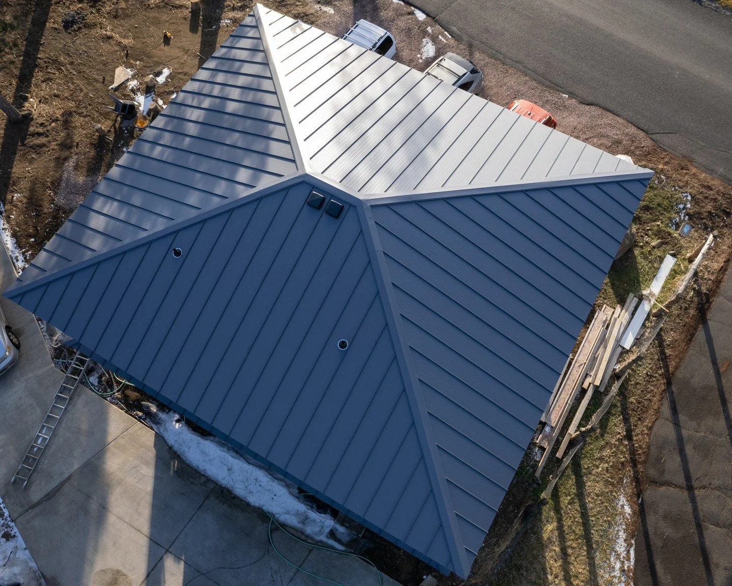 From first inspection to final nail, our crew shows up with skill, precision, and pride in every roof.