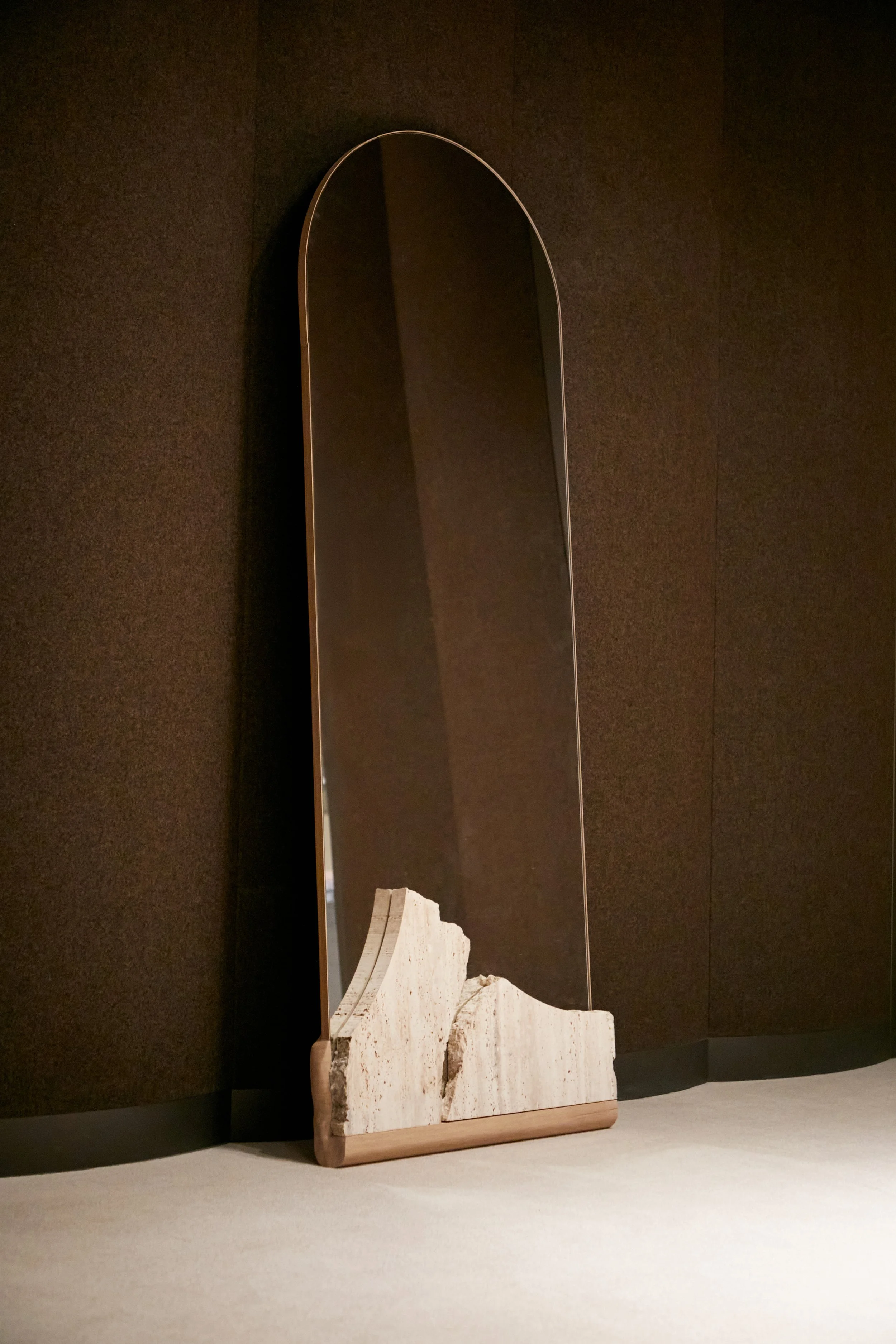 Tethys mirror-Reflected Matter series_Ariane van Dievoet © Oksana Tkachuk_2.jpg