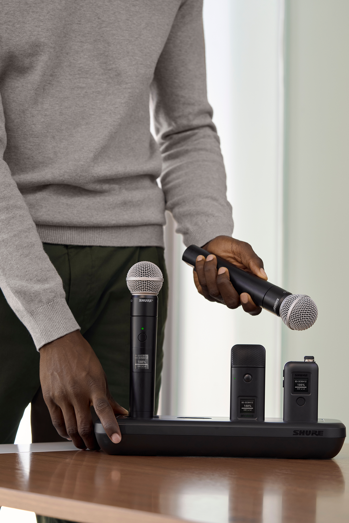 20241208-SHURE_0100_v003a 1.png