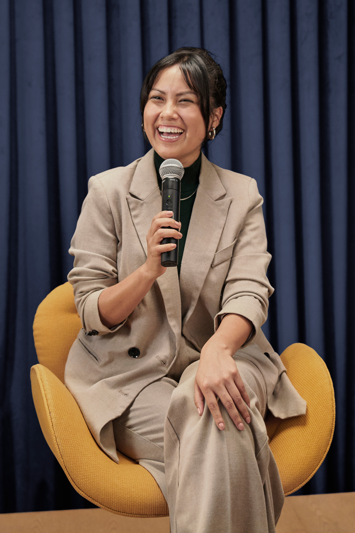 20241206-SHURE_0421_v002a-Opt2 1.png