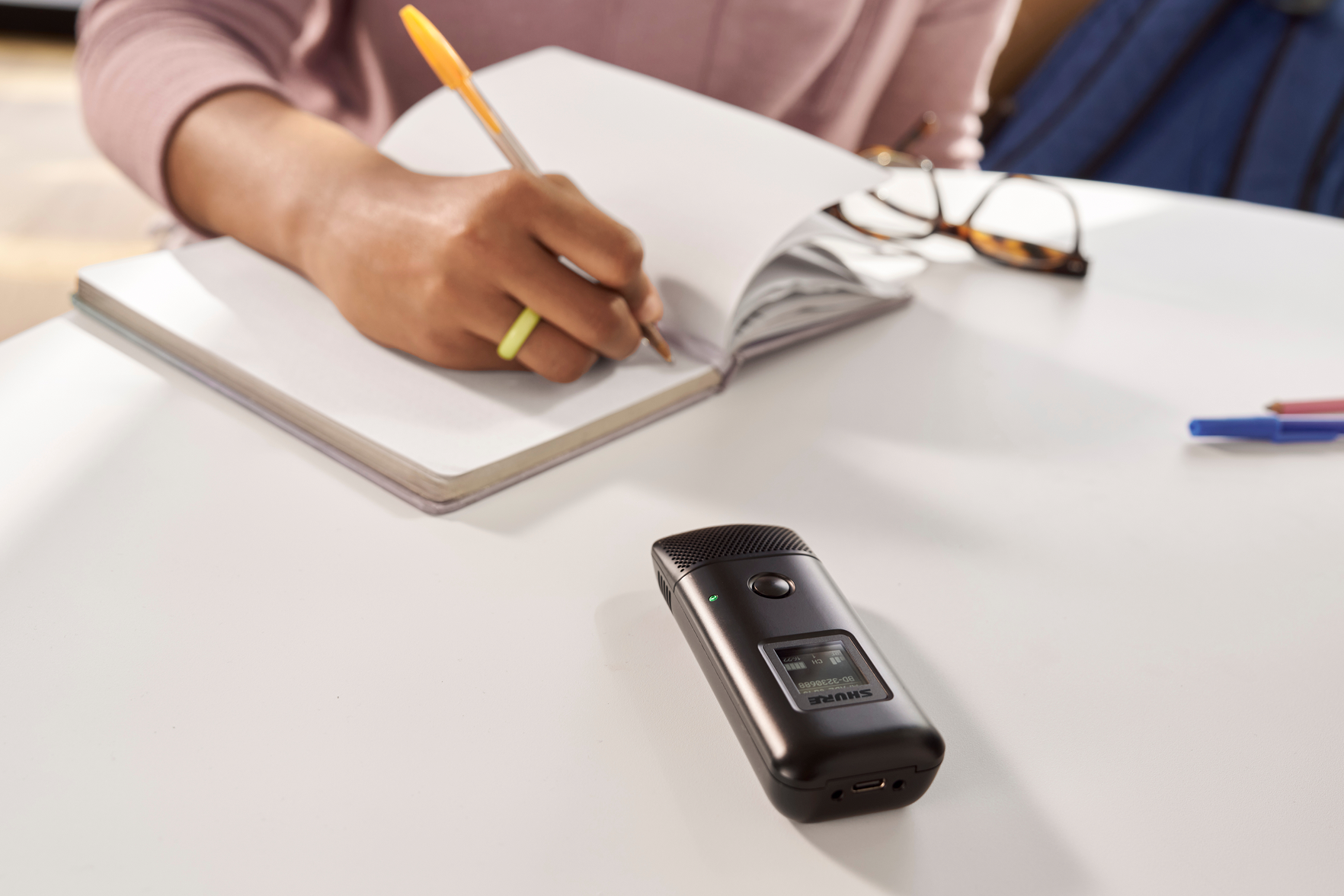 20241206-SHURE_0179_1c 1.png