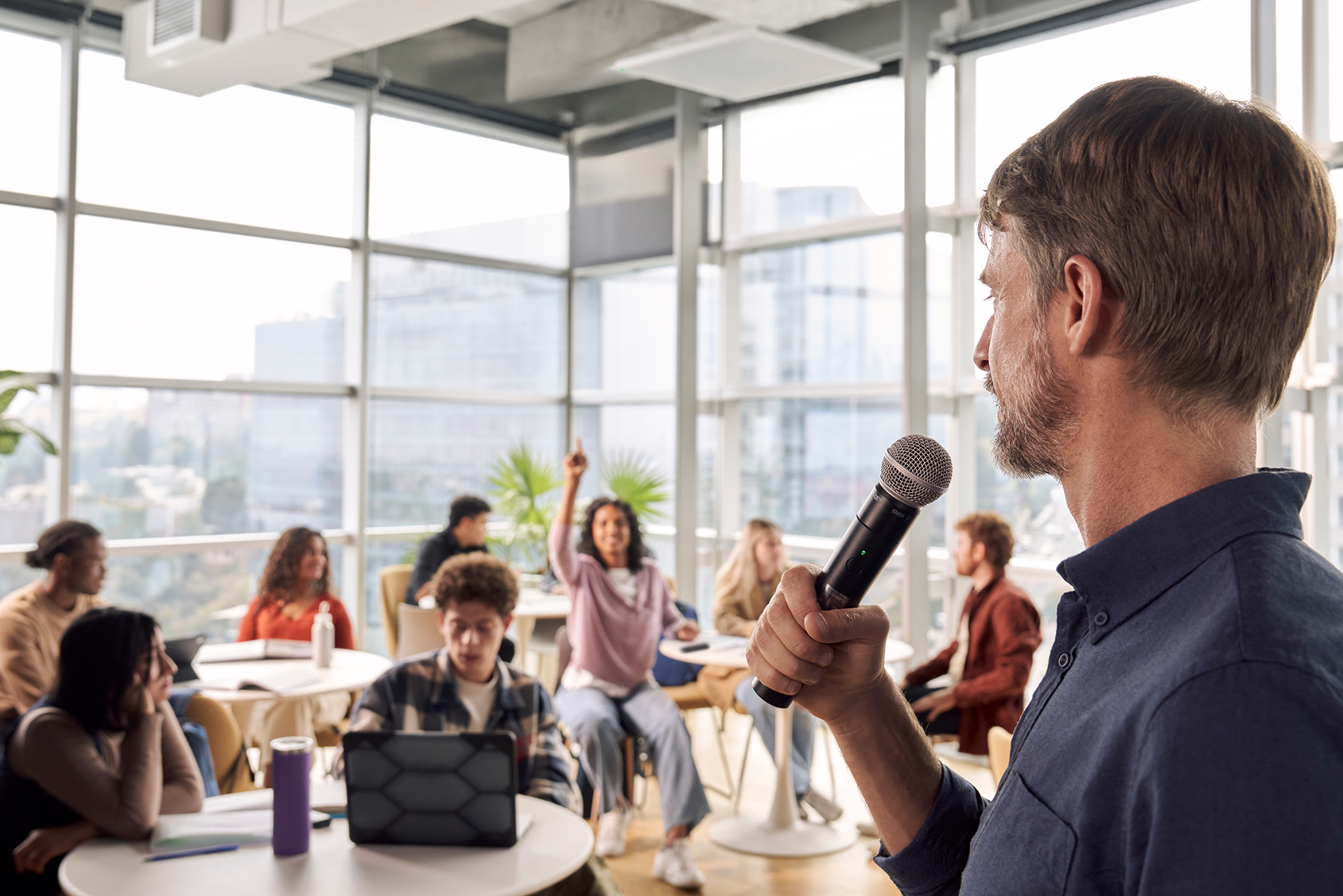 20241206-SHURE_0097_1d 1.png