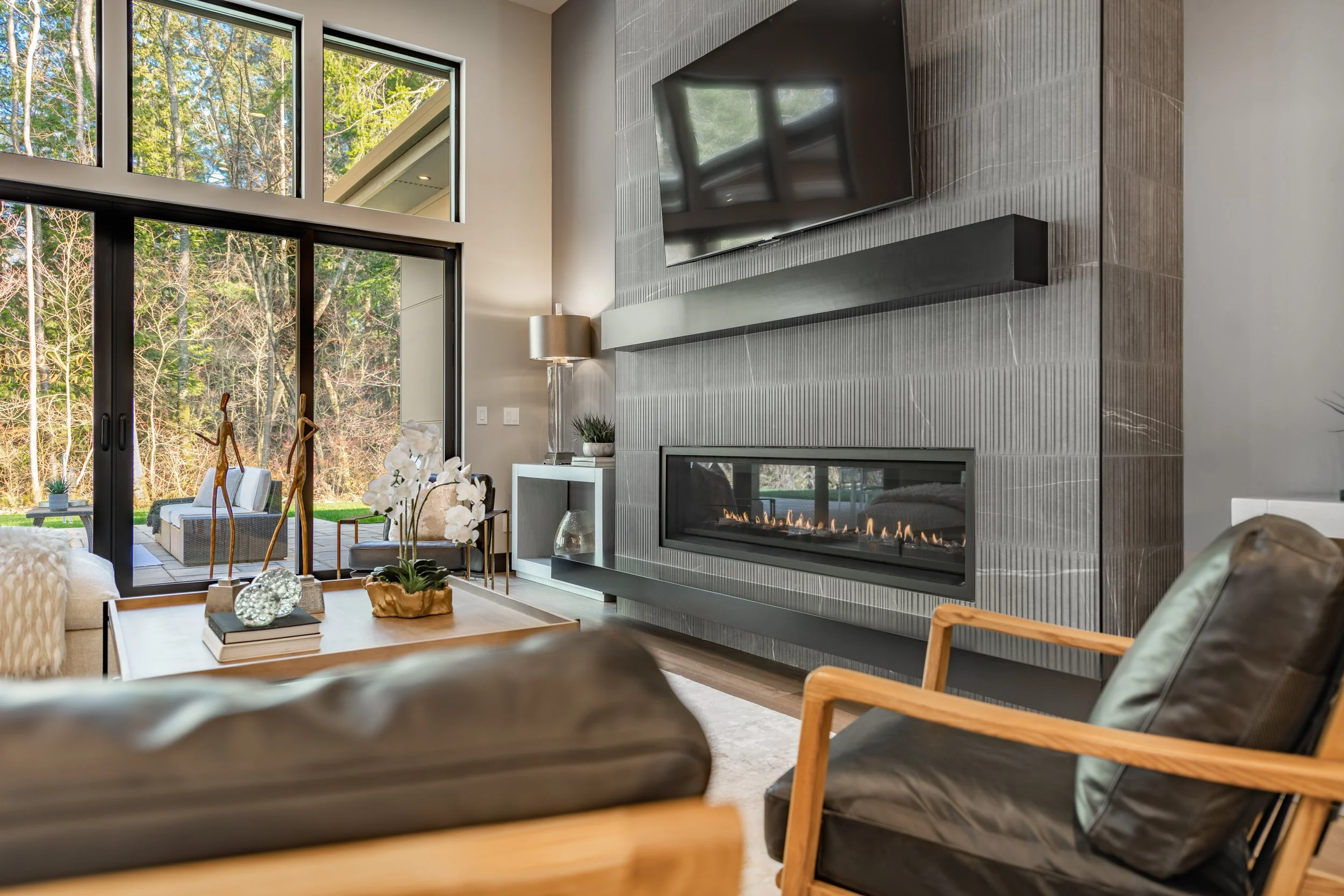 home-staging-blaine-living-room-fireplace.jpg