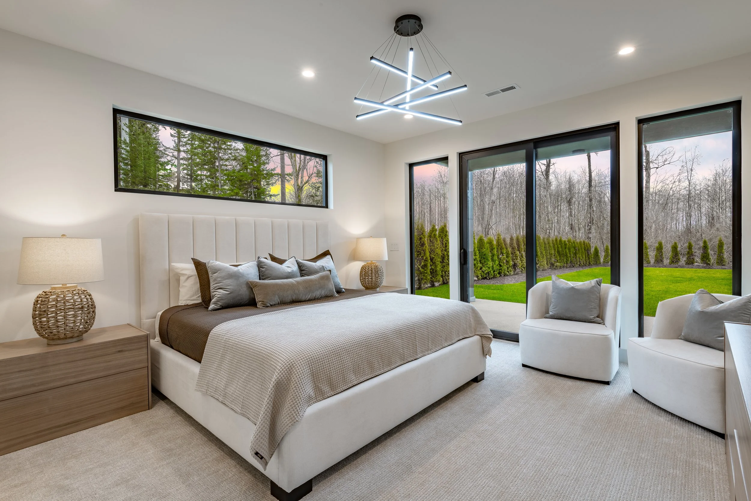 vacant-staging-lux-lane-primary-bedroom.jpg
