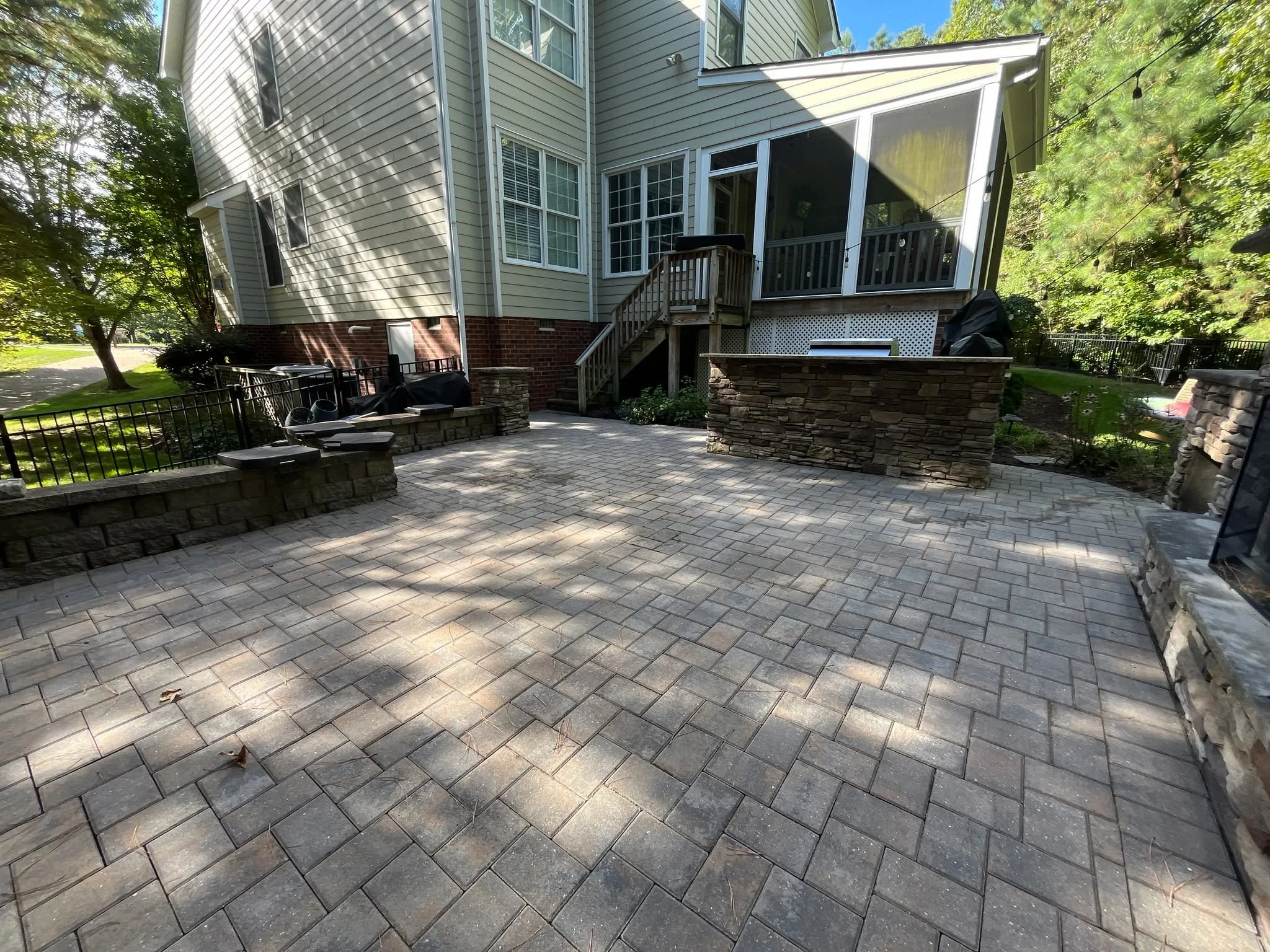 🚨 Patio Glow-Up Alert! 🚨
This paver patio went from meh to mallard-model ready 🦆✨. We sanded, smoothed, and locked it in tight so it&rsquo;s cleaner than a duck in a bubble bath. 🛁💦

Now it&rsquo;s party-ready and looking like it belongs on the 