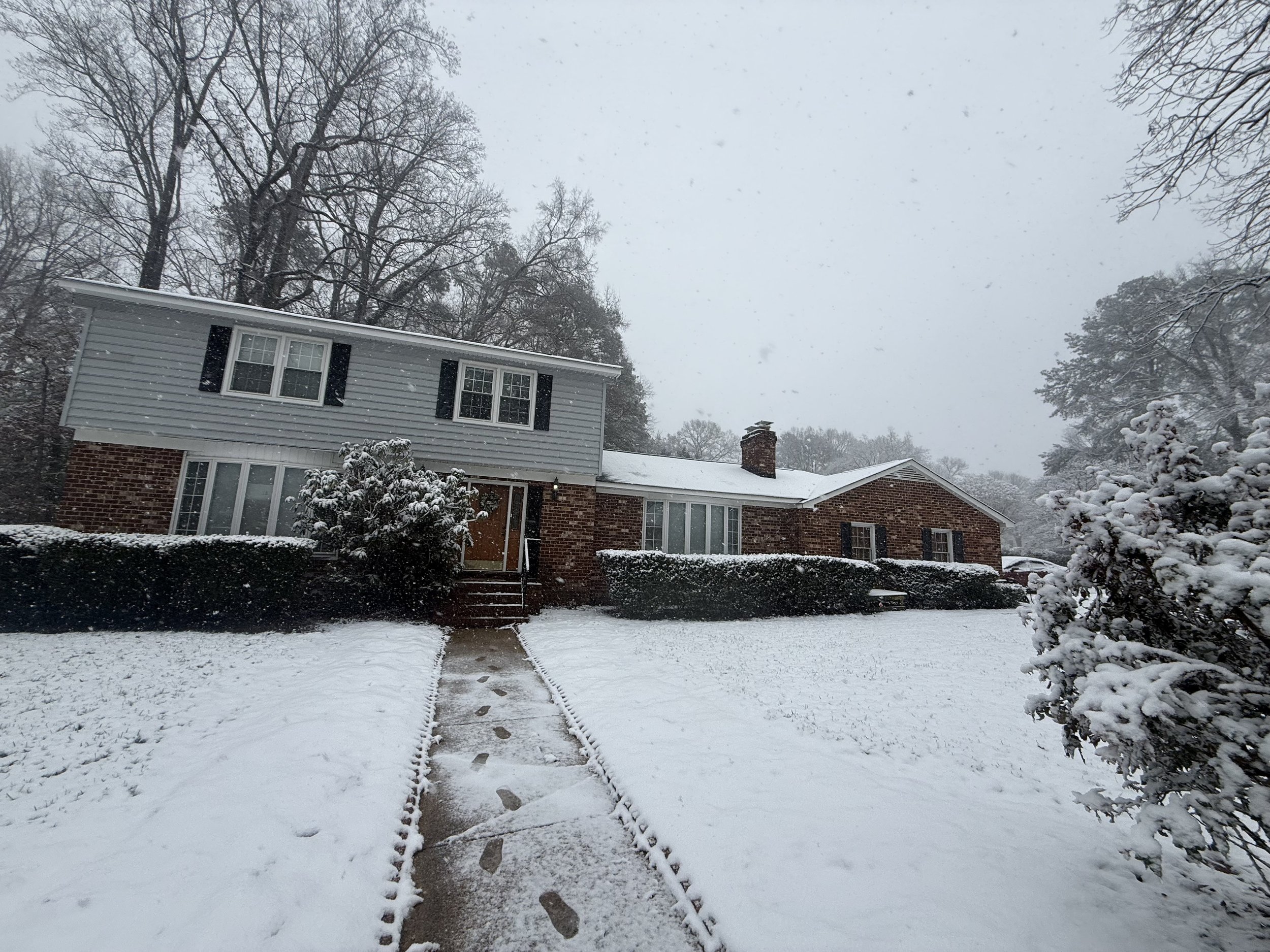 Power Wash in Cold Weather? Yes—Here’s How We Do It Safely