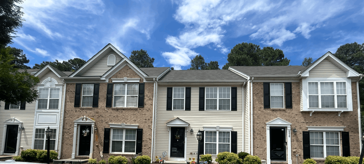 HOA &amp; Townhome Communities: Summer Cleaning Best Practices