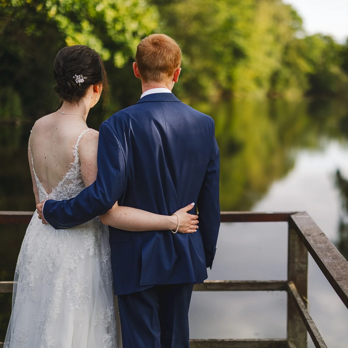 🥳🎉It&rsquo;s full gallery delivery day for Alice and Liam 🥳🎉

Wedding days can be pretty hectic at times for the bride and groom, let&rsquo;s normalise taking time away for a bit of tranquility!

Big thanks again to 

Venue - @stokeplaceweddings 
