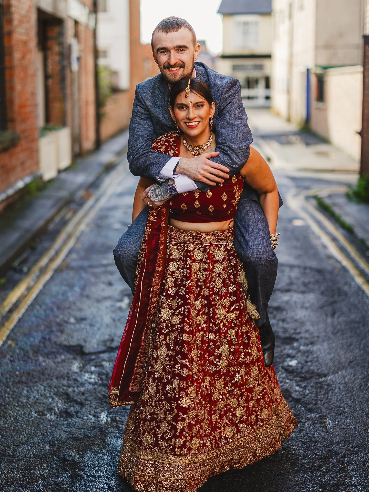 I had a fantastic time with Sophie and Ashley on Saturday at @thewestgatesuites - starting this photo carousel off with some fantastic piggyback action! (No bride or groom was hurt in the making of these images)

Thanks to 
Venue - @thewestgatesuites