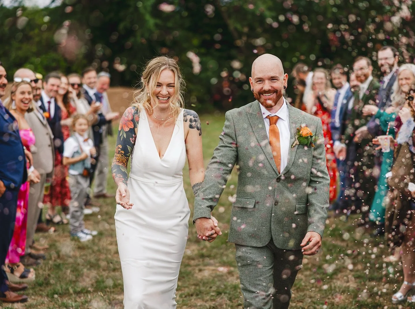 It&rsquo;s final gallery delivery day for Kate and Dan!! (yesterday, oops forgot instagram existed again)

Big thanks again to;

Venue - @ceremoniesinwarwickshire and @cfbrewery 
Hair - @hairbyemily.sua 
Make up - @bryonydaltonmakeupartist
Band - @br