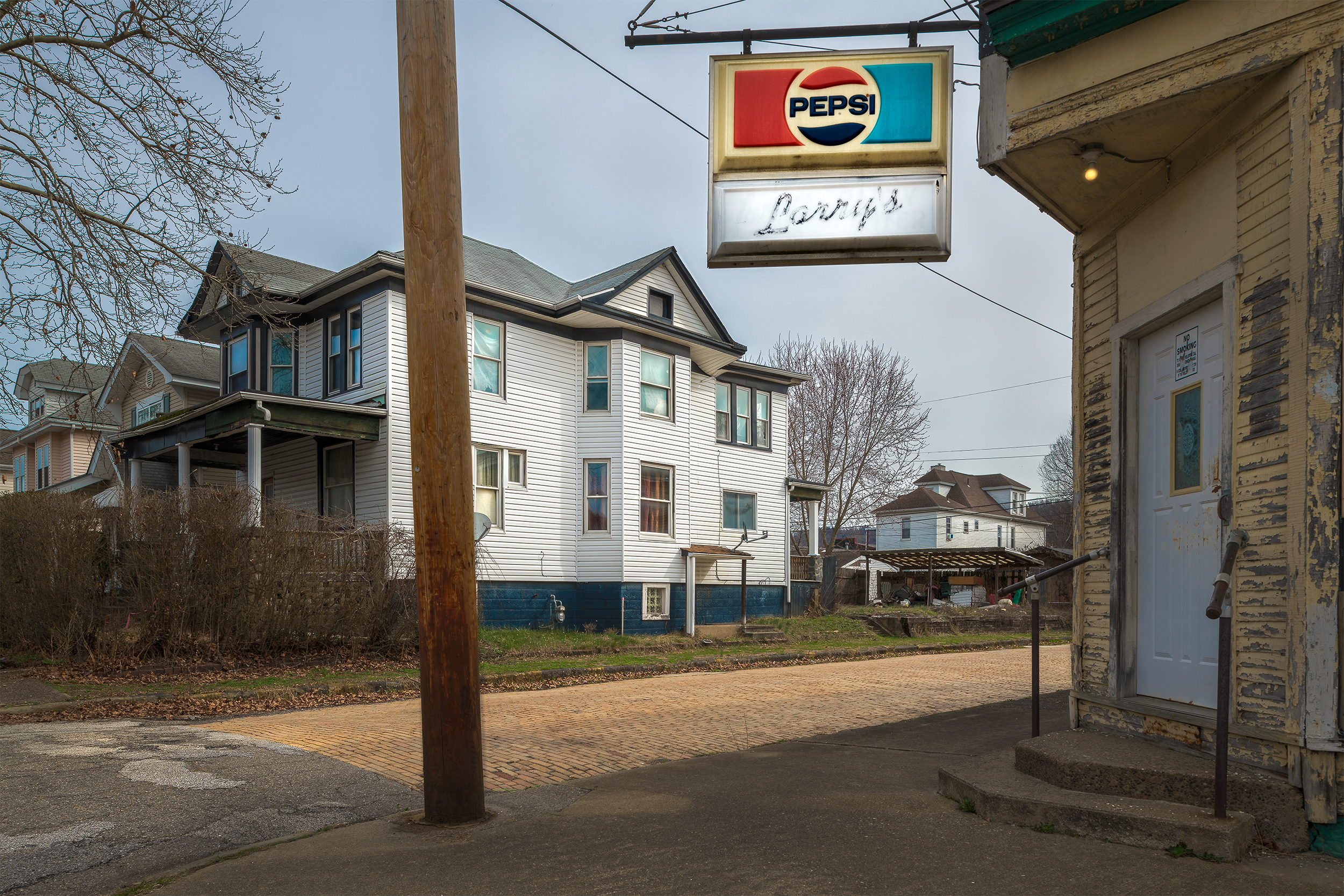 Larry's — Martins Ferry, OH