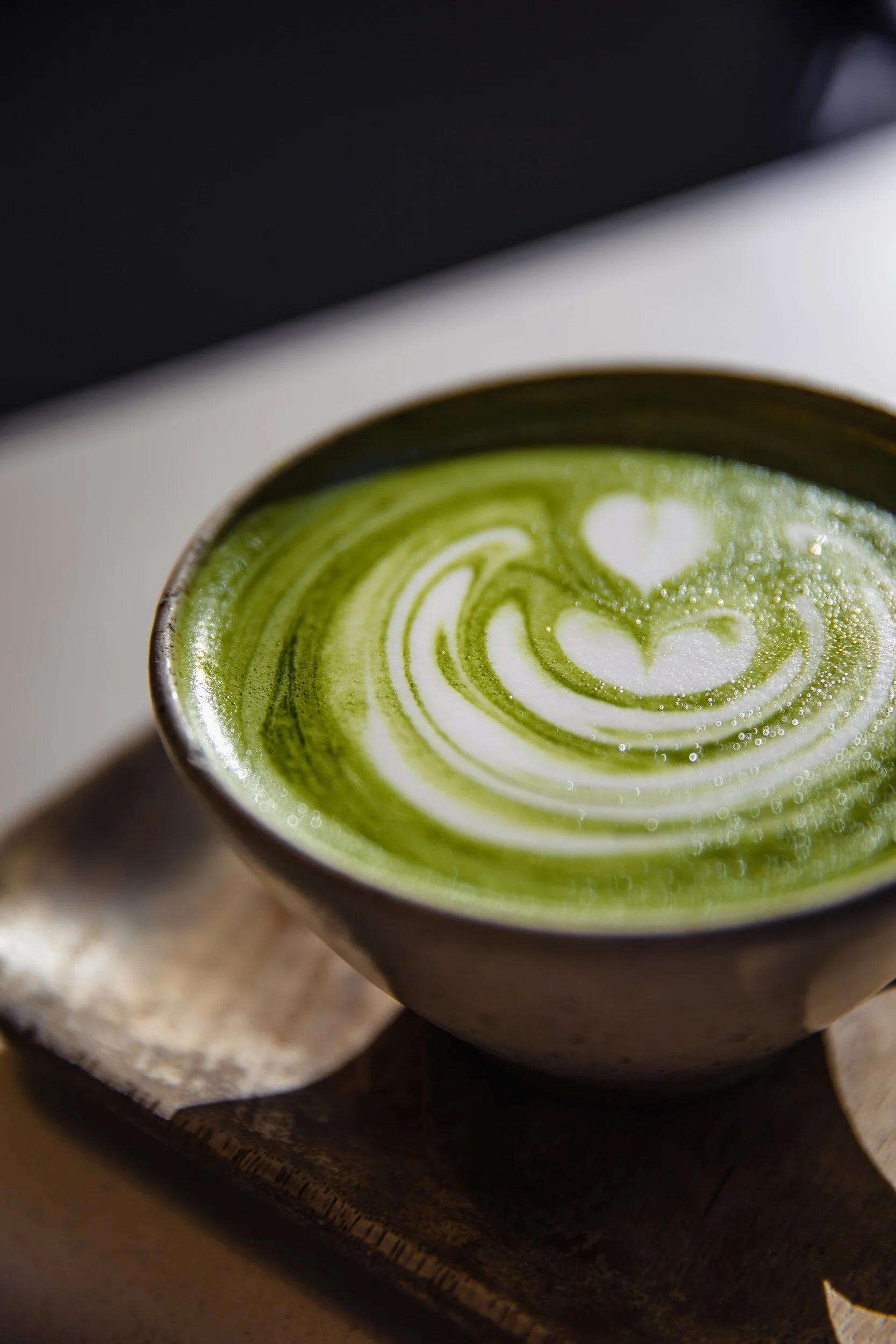 Matcha vs. Green Tea: Unveiling the Power of Nature's Green Elixir