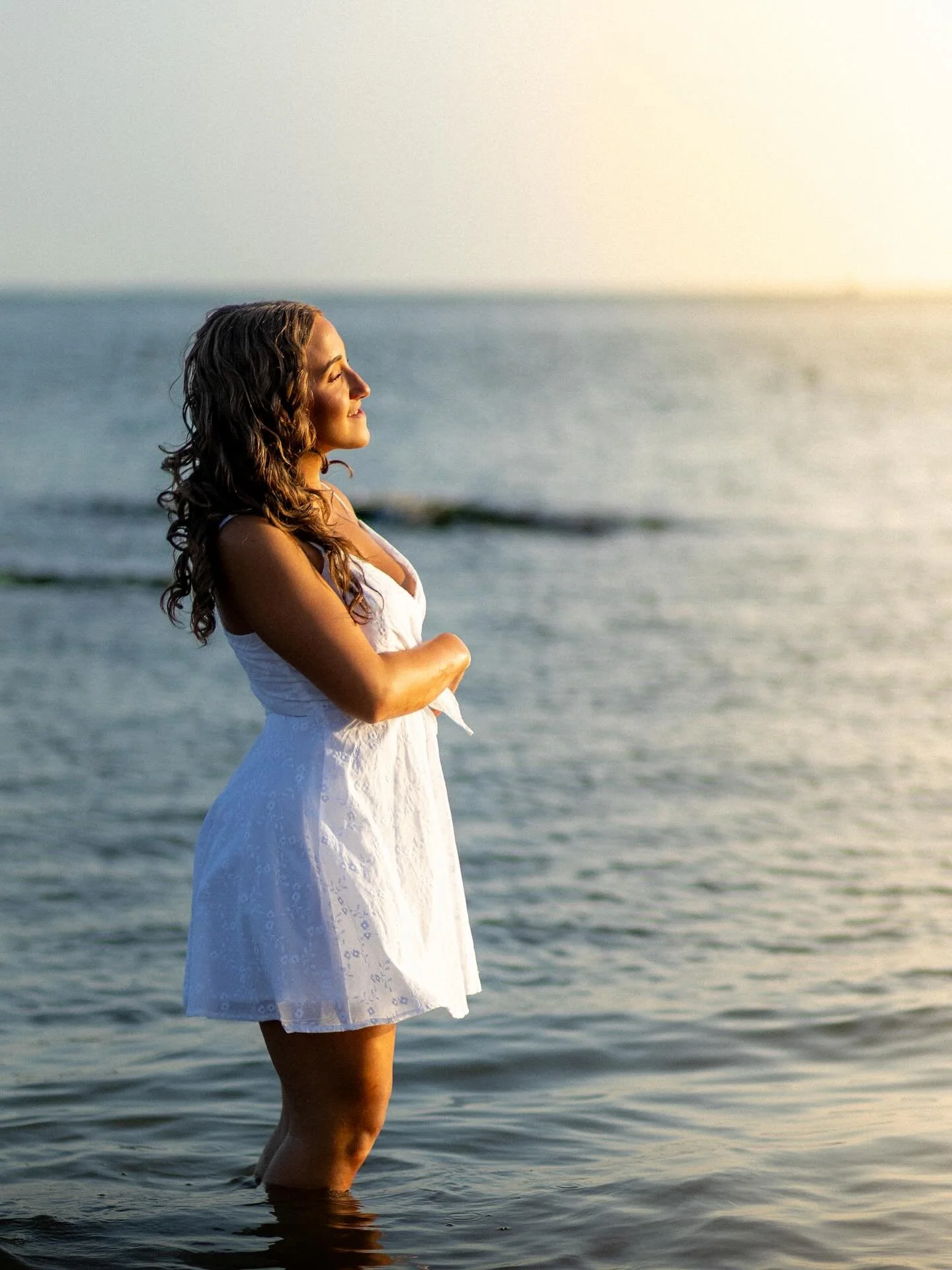 It&rsquo;s the beginning of September and summer is already missed.

#summertime #sunset #madisonct #hammonasset #seniorportrait #portraitphotography #classof2026 #portrait