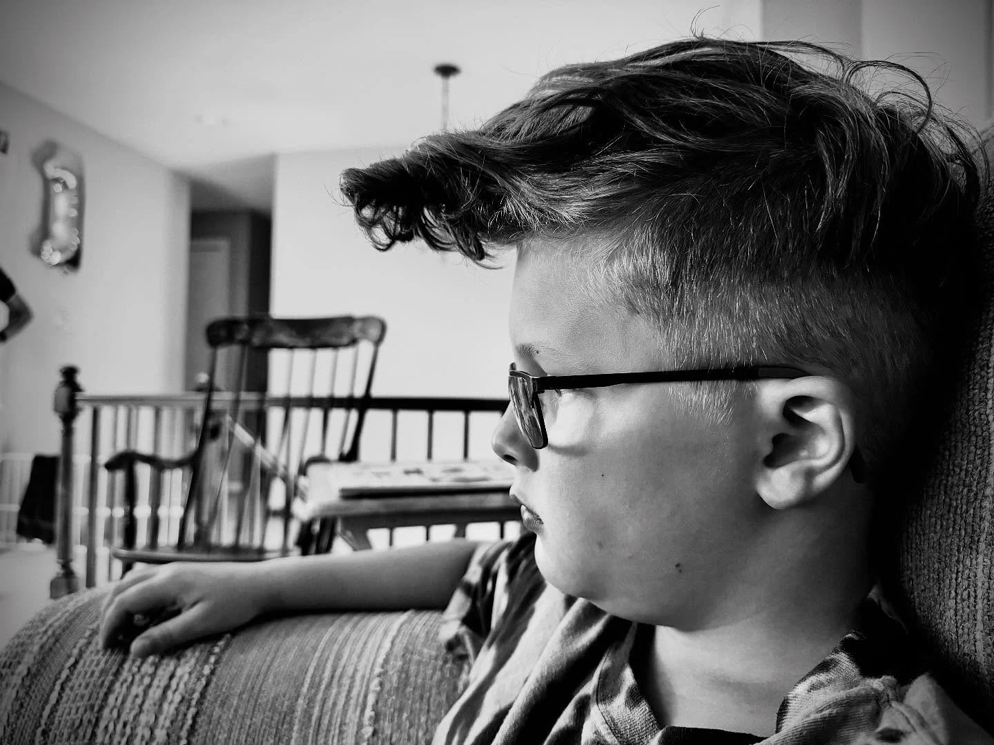Just a quick snapshot of my son showing off some of the things you can do when you aren&rsquo;t bald&hellip;whatever, kid.

#snapshot #photography #hairdo #blackandwhite