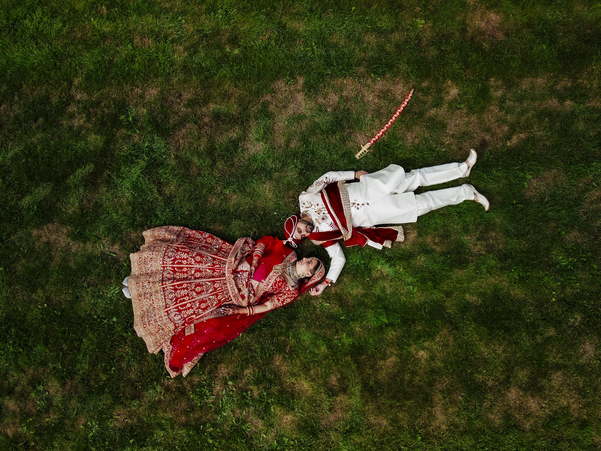 bini-nandra-photography-oxfordshire-photographer-anj-sean-birmingham-hindu-mandap-wedding024.jpg