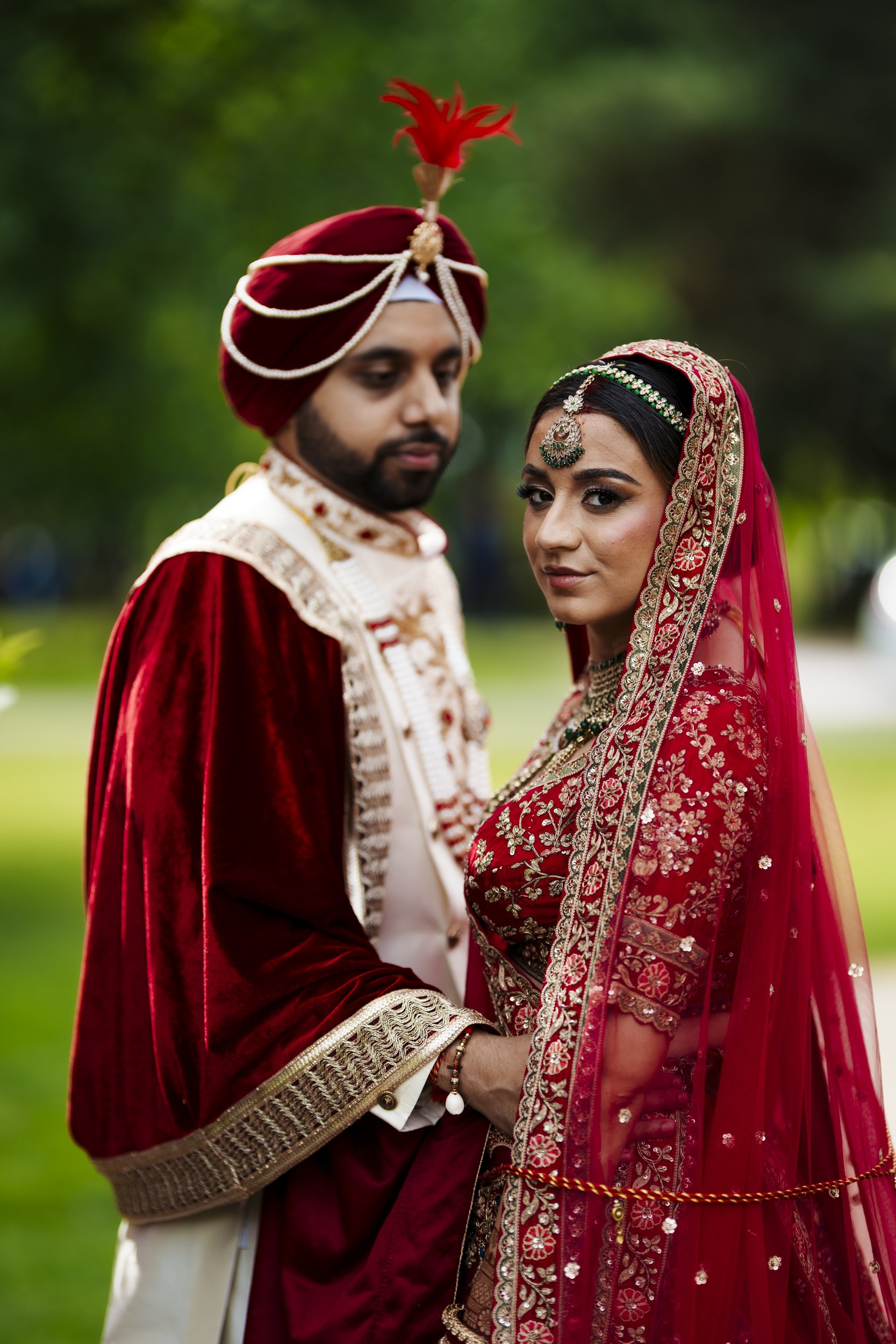 bini-nandra-photography-oxfordshire-photographer-anj-sean-birmingham-hindu-mandap-wedding020.jpg