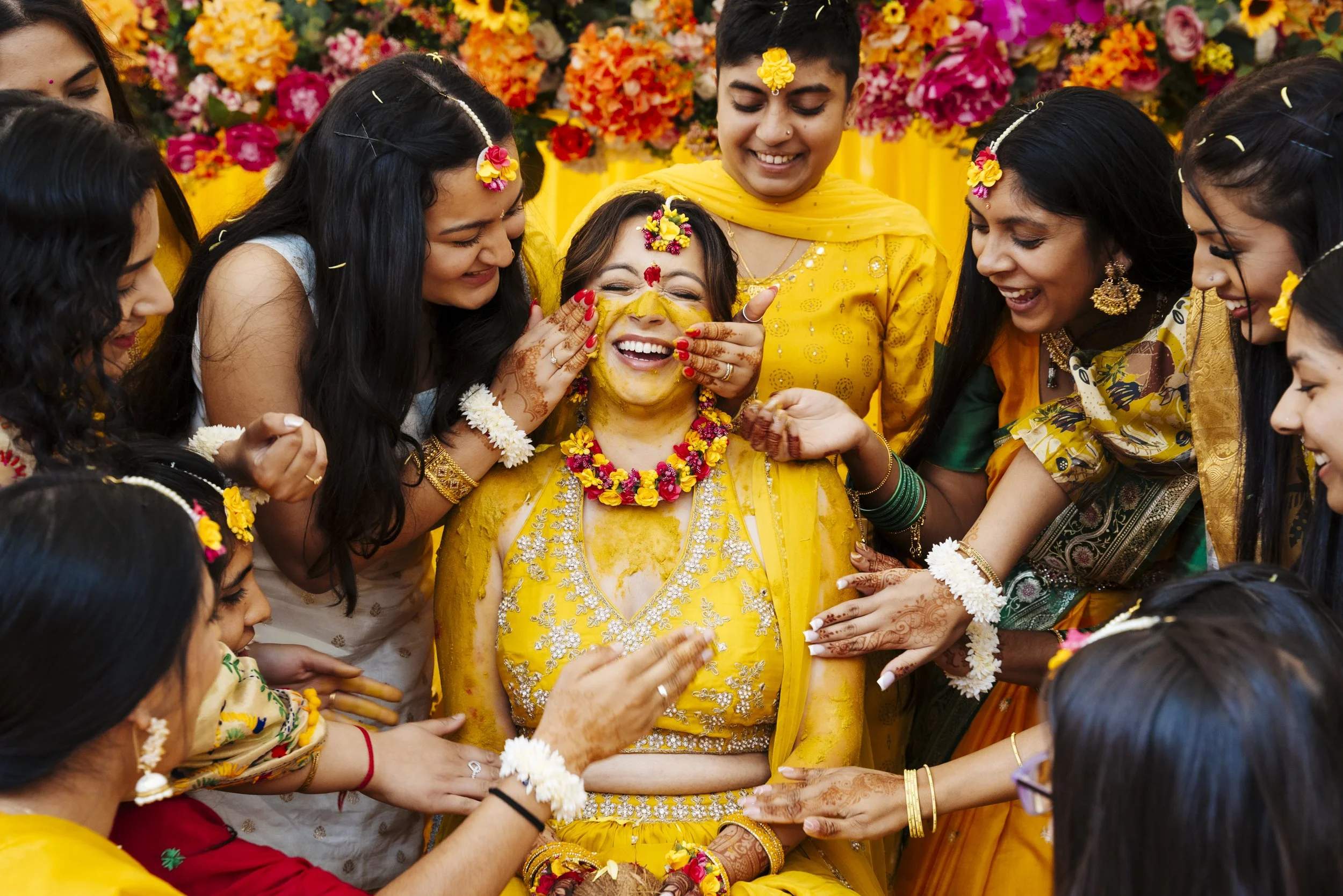 bini-nandra-photography-oxfordshire-photographer-anj-sean-birmingham-hindu-mandap-wedding003.jpg