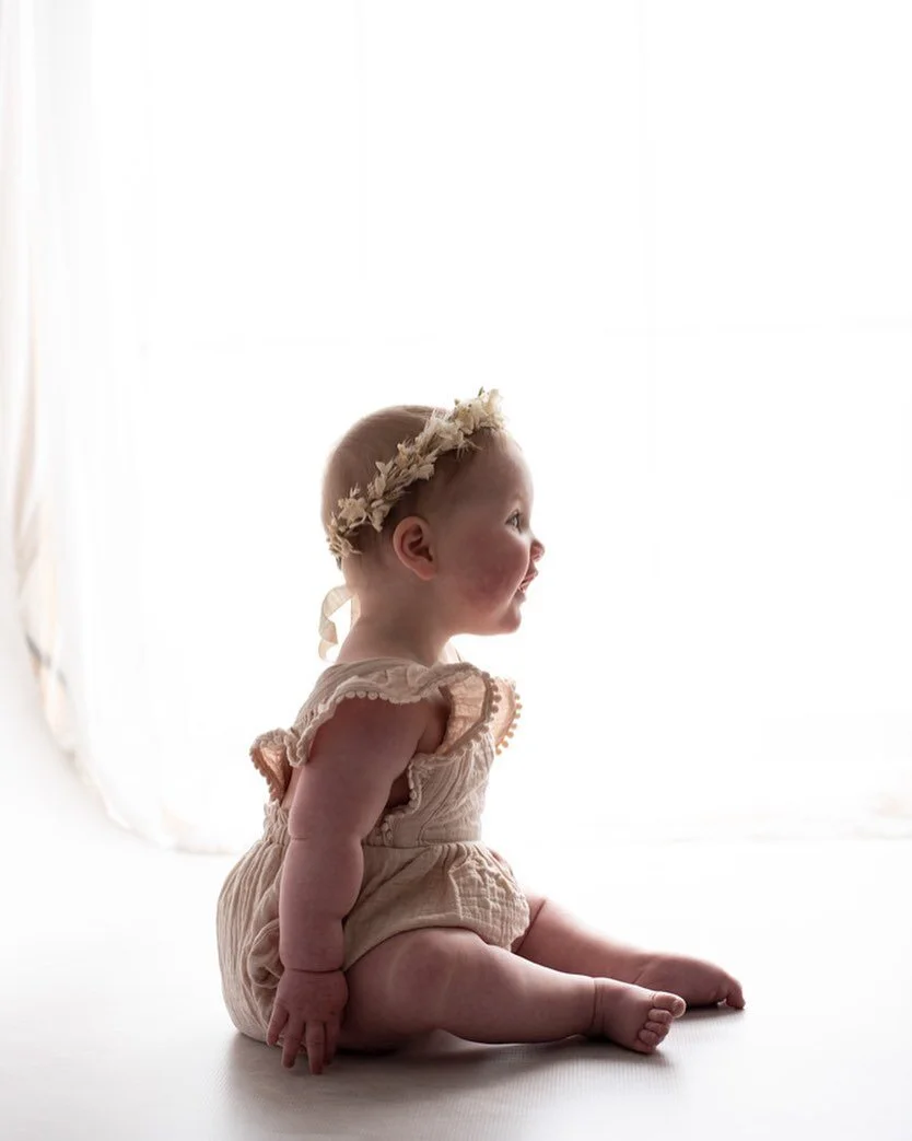 DELILAH 🤍

This sitter session was done when Delilah was 8 months old. Sitter sessions are usually done when baby is between 6 - 12 months and able to sit up by themselves unassisted but are not yet crawling. It&rsquo;s the perfect time to capture t