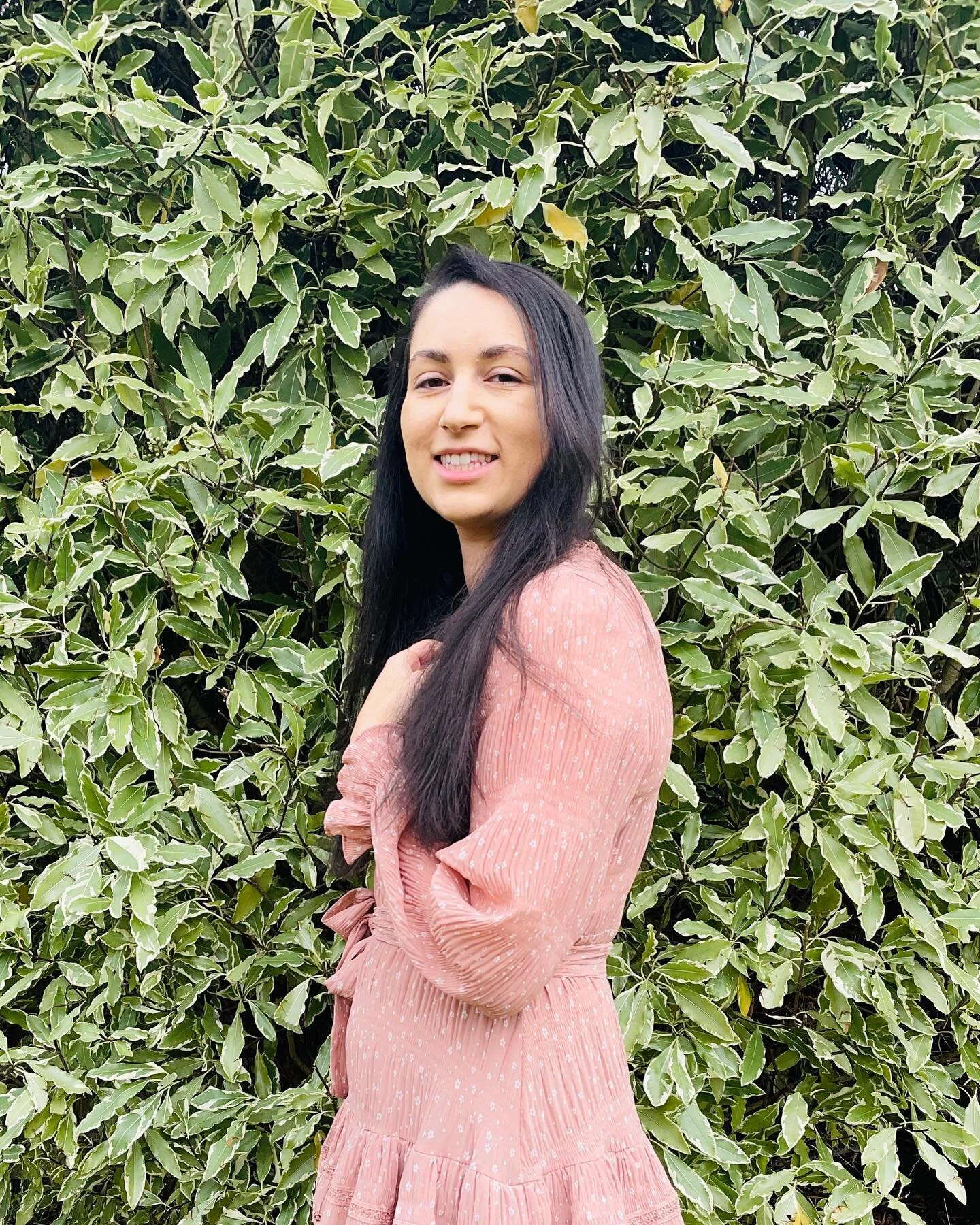 Hi I&rsquo;m Sollest. 

I&rsquo;m a photographer based in Hobart, Tasmania (lutruwita). 

I completed my diploma in photography is 2015 and have been developing my style ever since! When I&rsquo;m not photographing, I&rsquo;m with my family. I love s