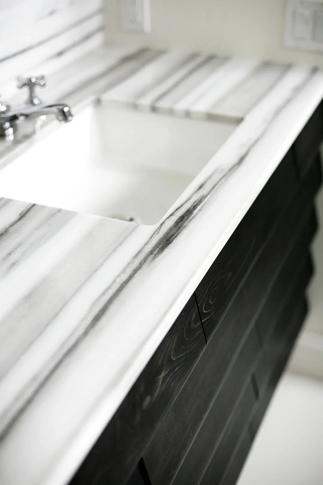 13-JGID-Sun-Valley-Bathroom-Remodel.jpg