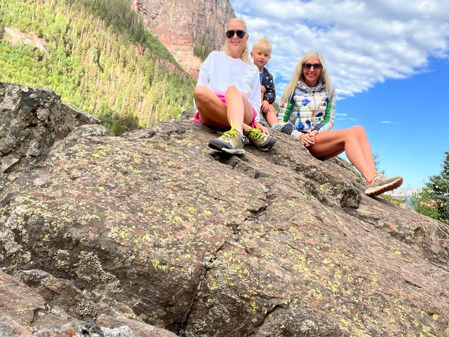 Loved every minute of our trip to Telluride!  Hikes, walks, dinners, shopping, trampolines, slushing for gemstones, poolside sun and so many memories with 2 of my favorites🤍⛰️🤍