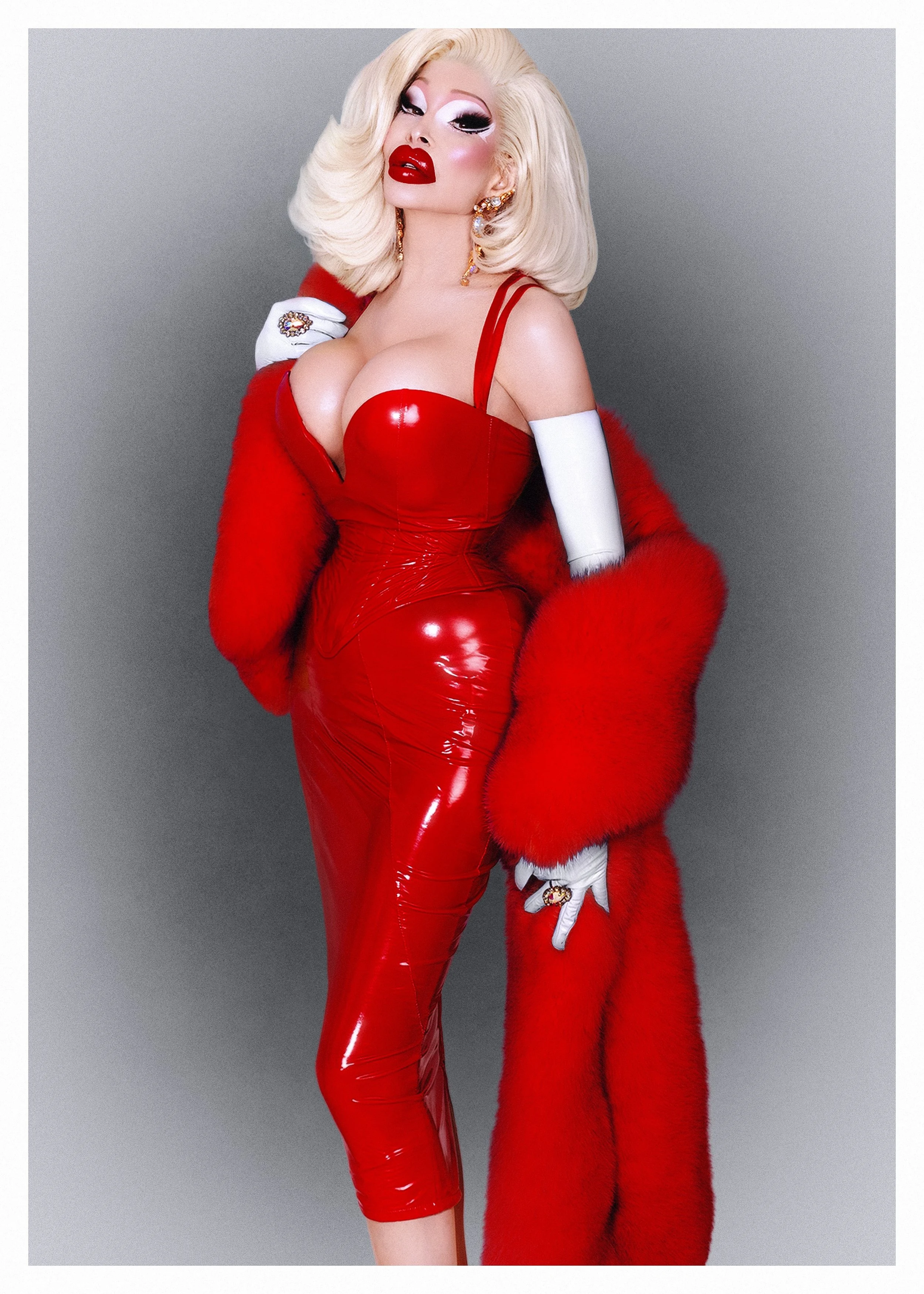 amanda holiday solo 1.jpeg