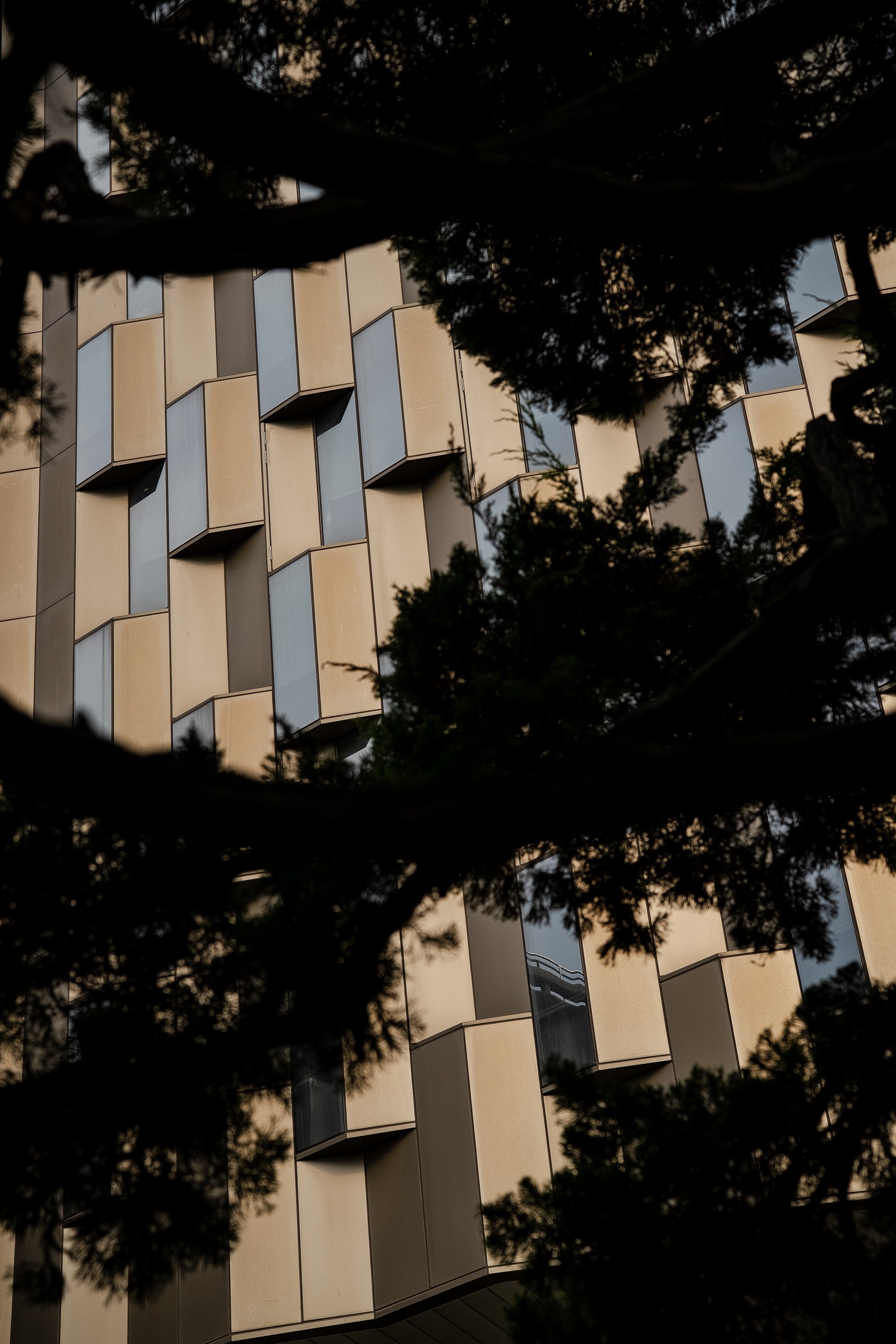 The main library exterior at Seoul National University.