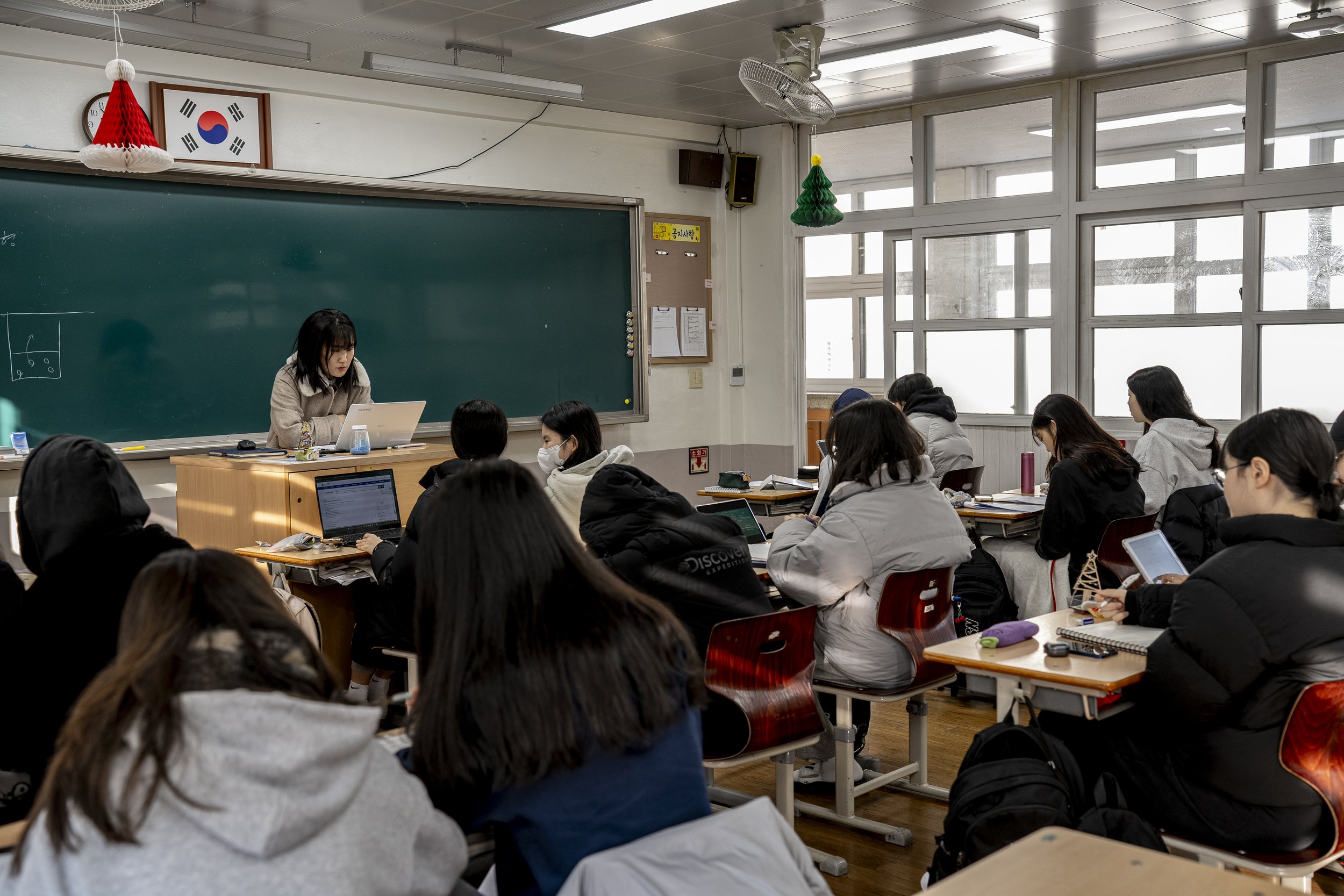 A class during school hours at Gimhae Girls’ High School.