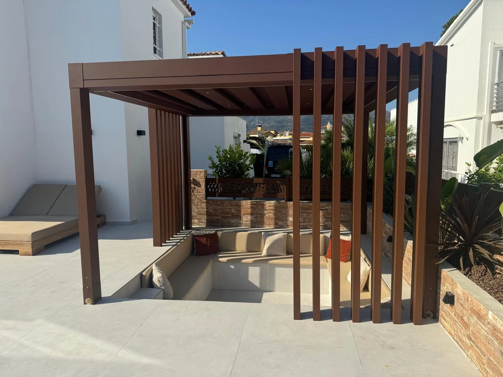 Retractable Roof Buyer's Guide — Brisbane 2026
