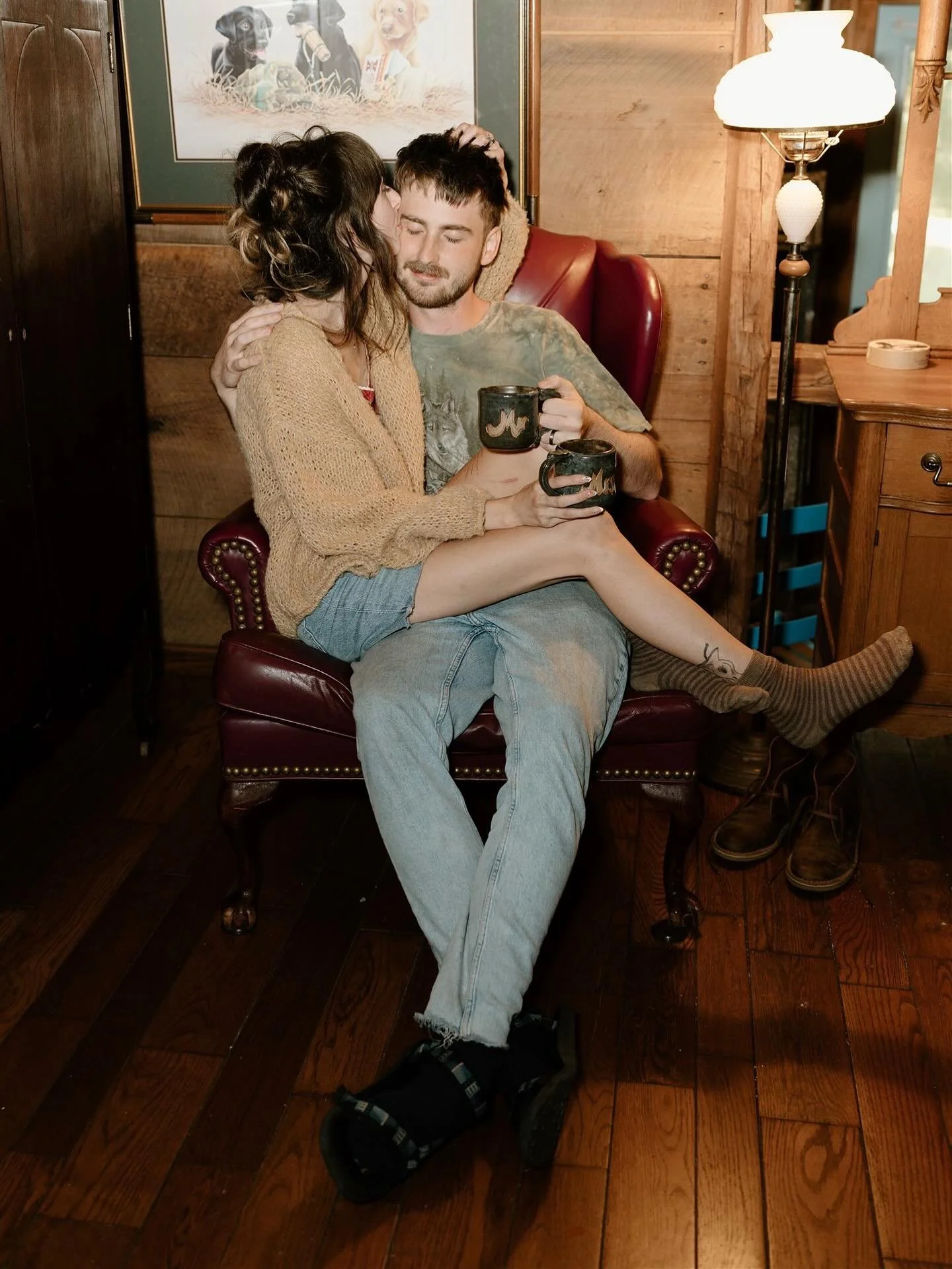 When I say flash is a fuckin vibe this is what I mean!!!
Throwback to this sweet fun session 🥰

~~
LGBTQ Queer California San Francisco Bay Area queer elopement photographer, Northern California LGBTQ queer photographer, Oakland portrait photographe