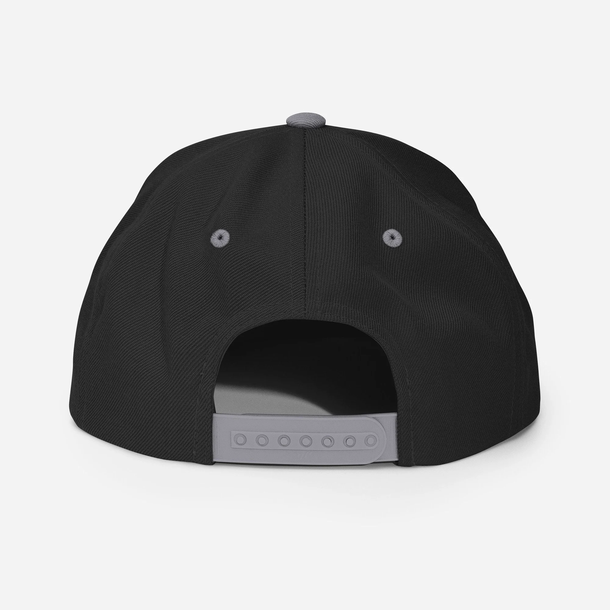classic-snapback-black-silver-back-6809f8fbf1b32.jpg