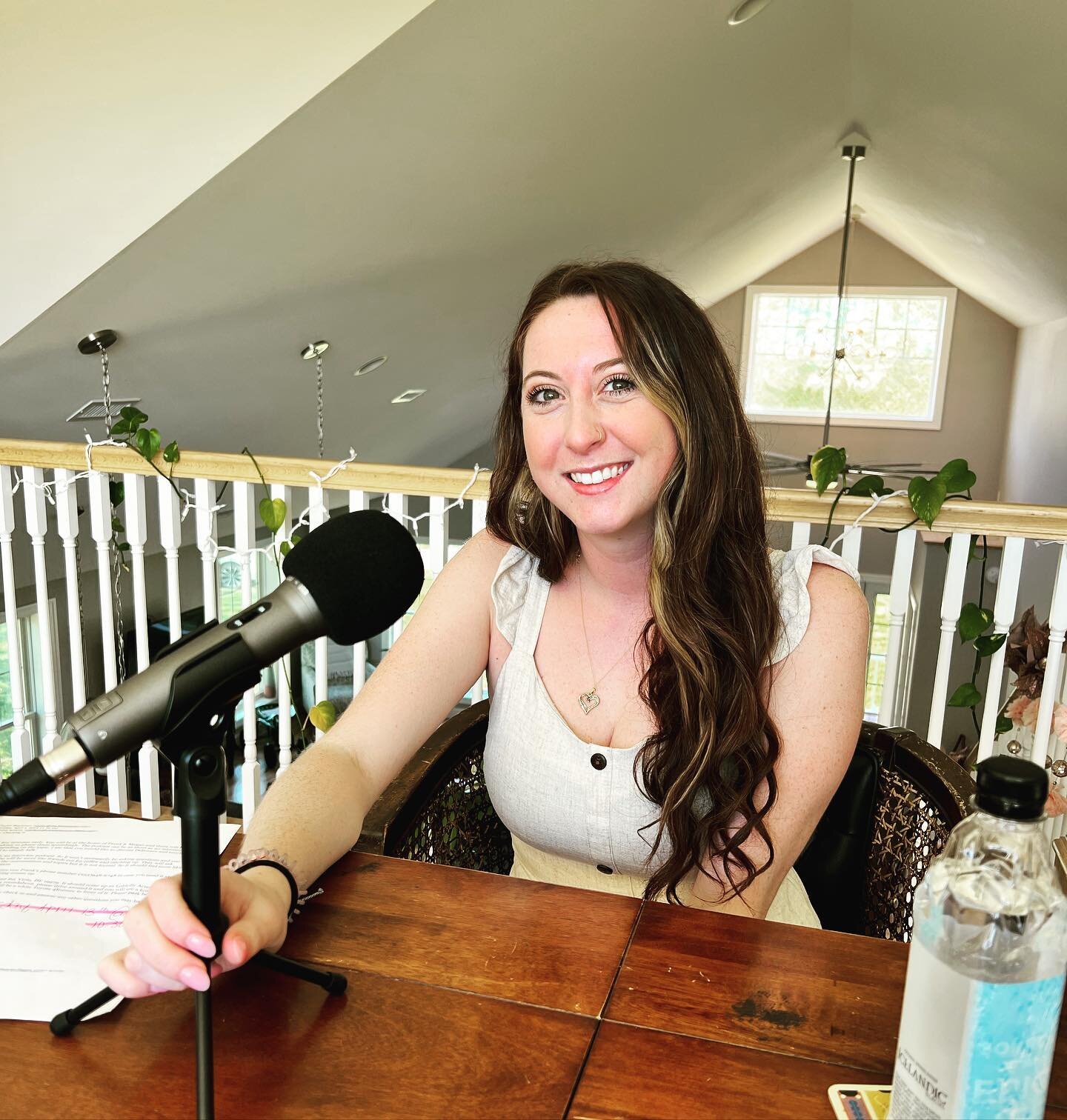 Thank you to Kat at @villagesde for sitting down and talking with us today. It was a great conversation and we loved hosting her in our home studio. Episodes releasing later this month. 

#delawaresmallbusiness #delawaretourism #kentcountydelaware #l