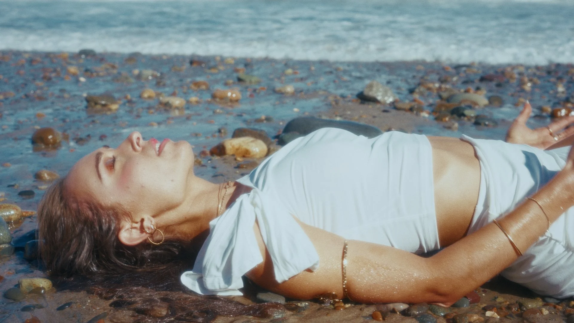 "good romance"
dir. jess zhang