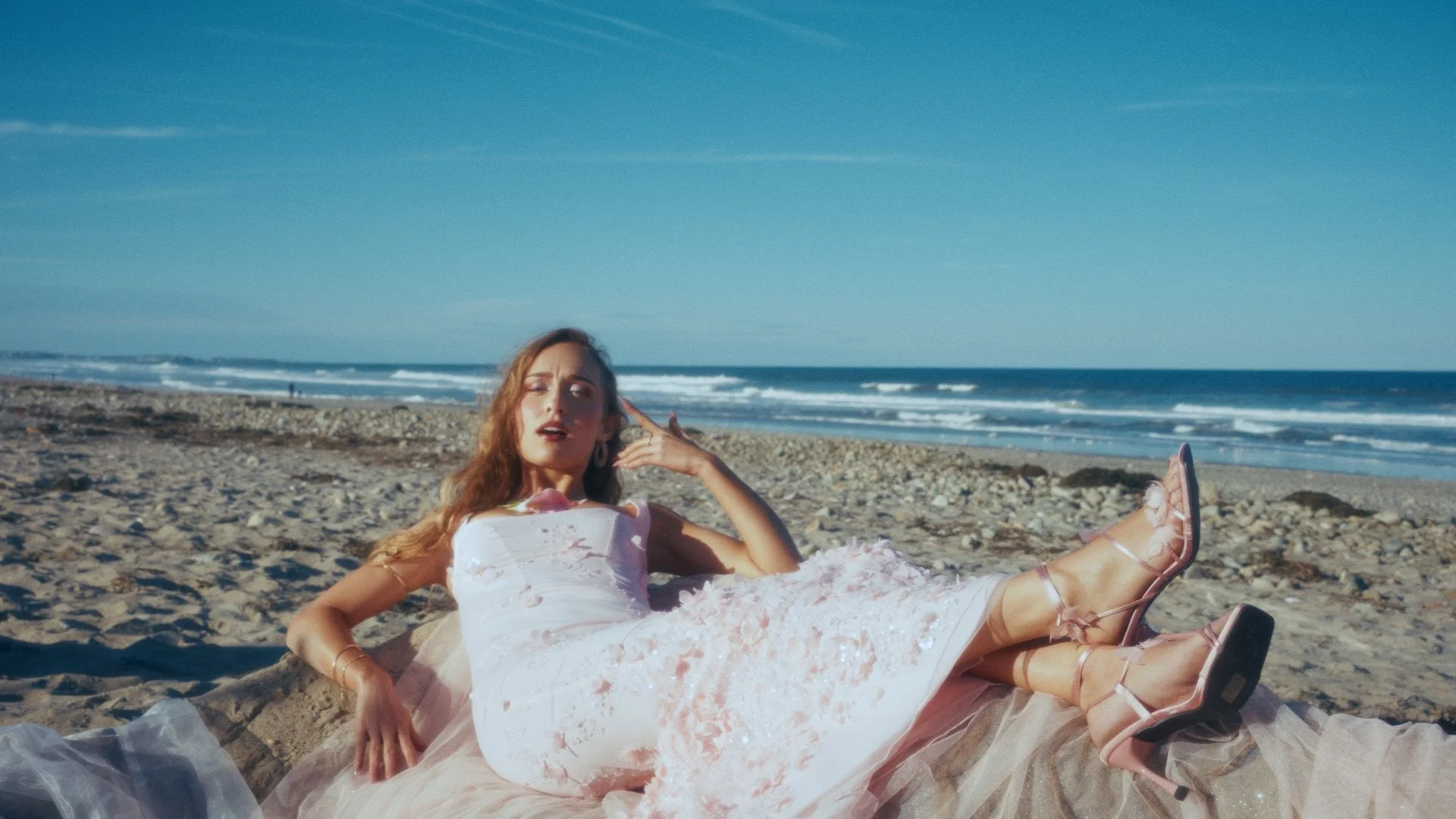 GR05 2.37.36 am.jpg