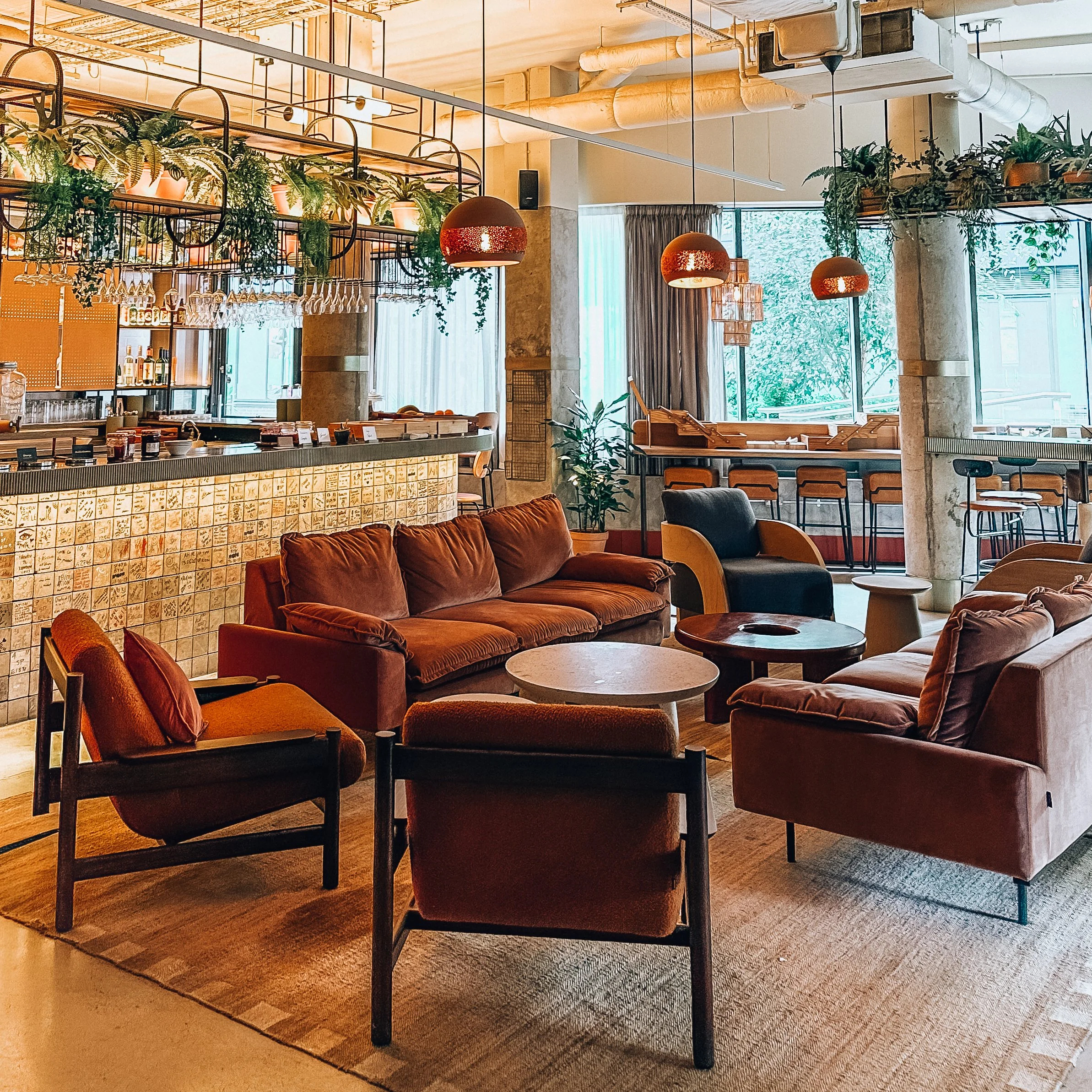 Bermonds Locke Tower Bridge, England