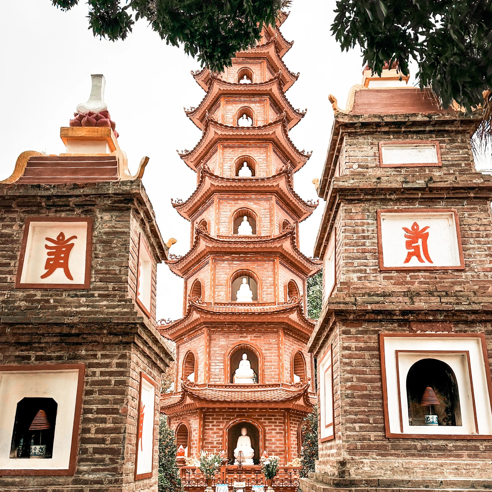 Tran Quoc Pagoda, Vietnam