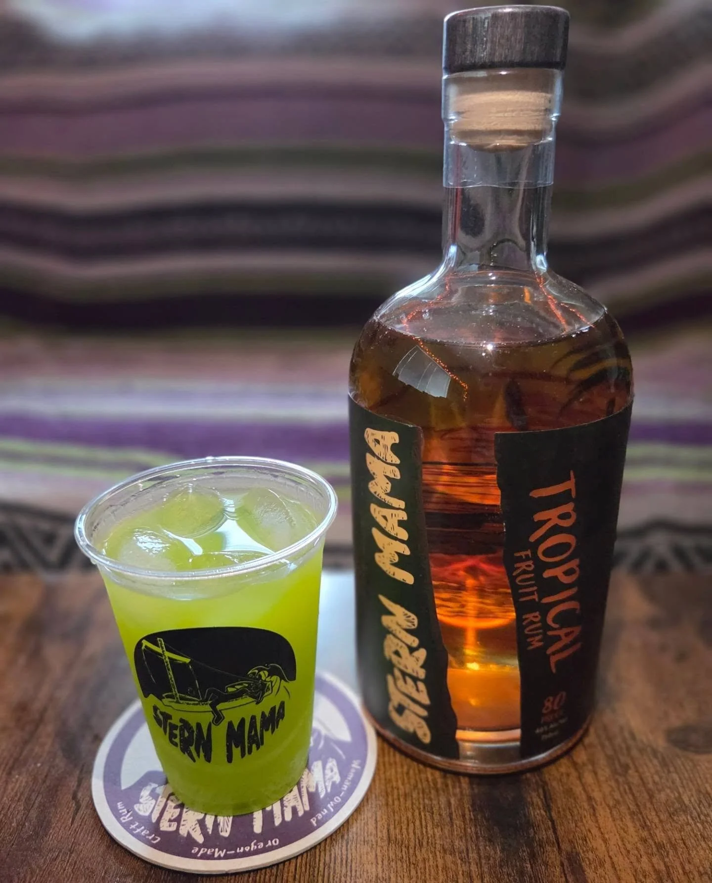 Looking for something spooky to try with your Stern Mama Tropical Fruit Rum this weekend?

✅️ 1 part rum
✅️ 2 parts melon liquer
✅️ 2 parts pineapple juice
✅️ 1 part orange juice
✅️ 1 splash lemon juice 

Stir over ice and enjoy 👻
